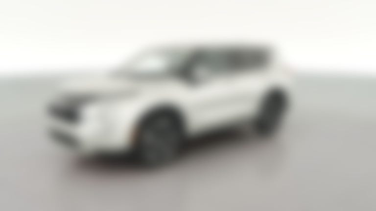 2024 Mitsubishi Outlander vehicle photo
