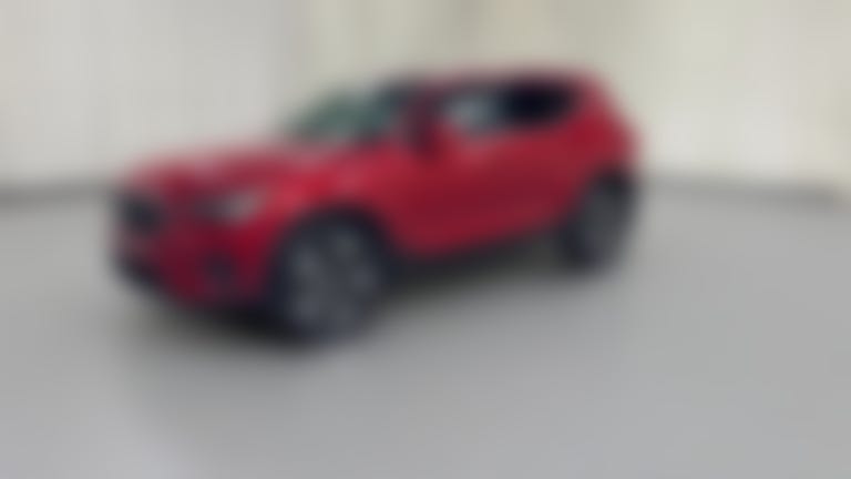 2023 Volvo XC40 vehicle photo