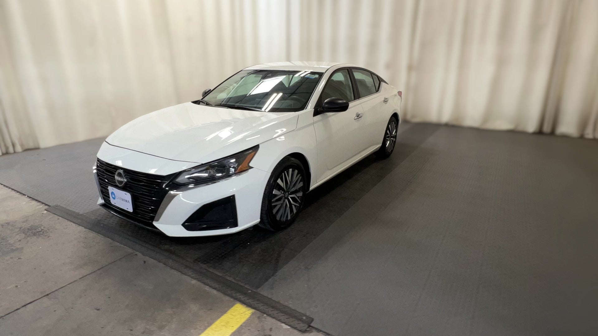 2025 Nissan Altima vehicle photo