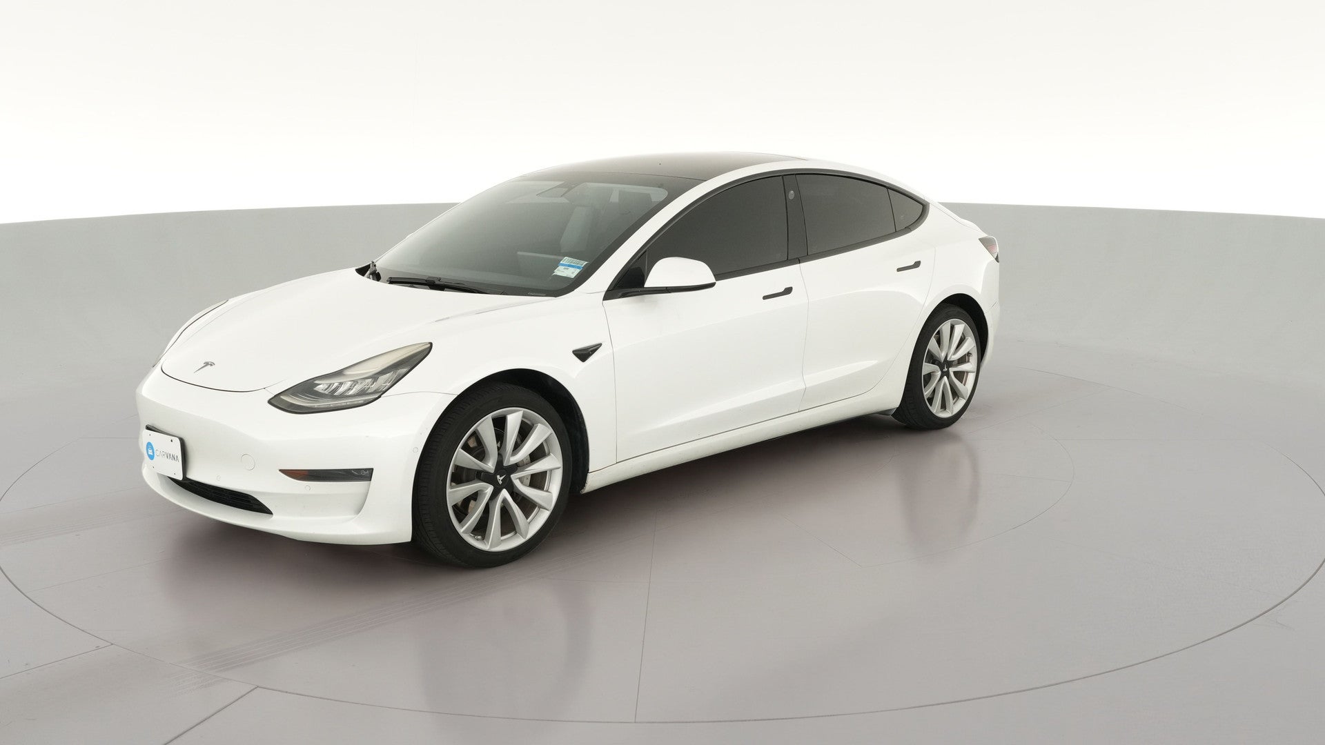2018 Tesla Model 3 vehicle photo