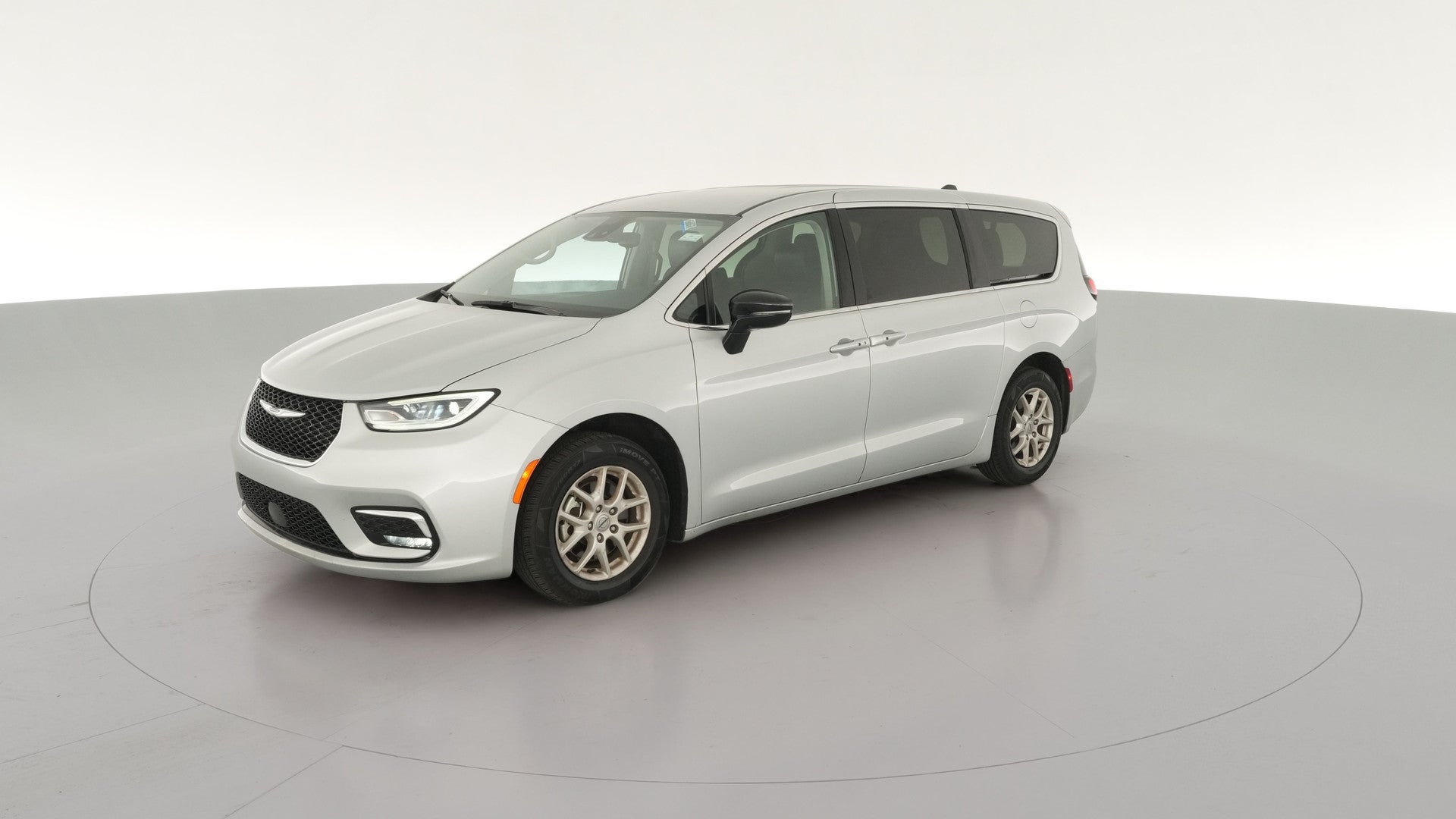 2024 Chrysler Pacifica vehicle photo