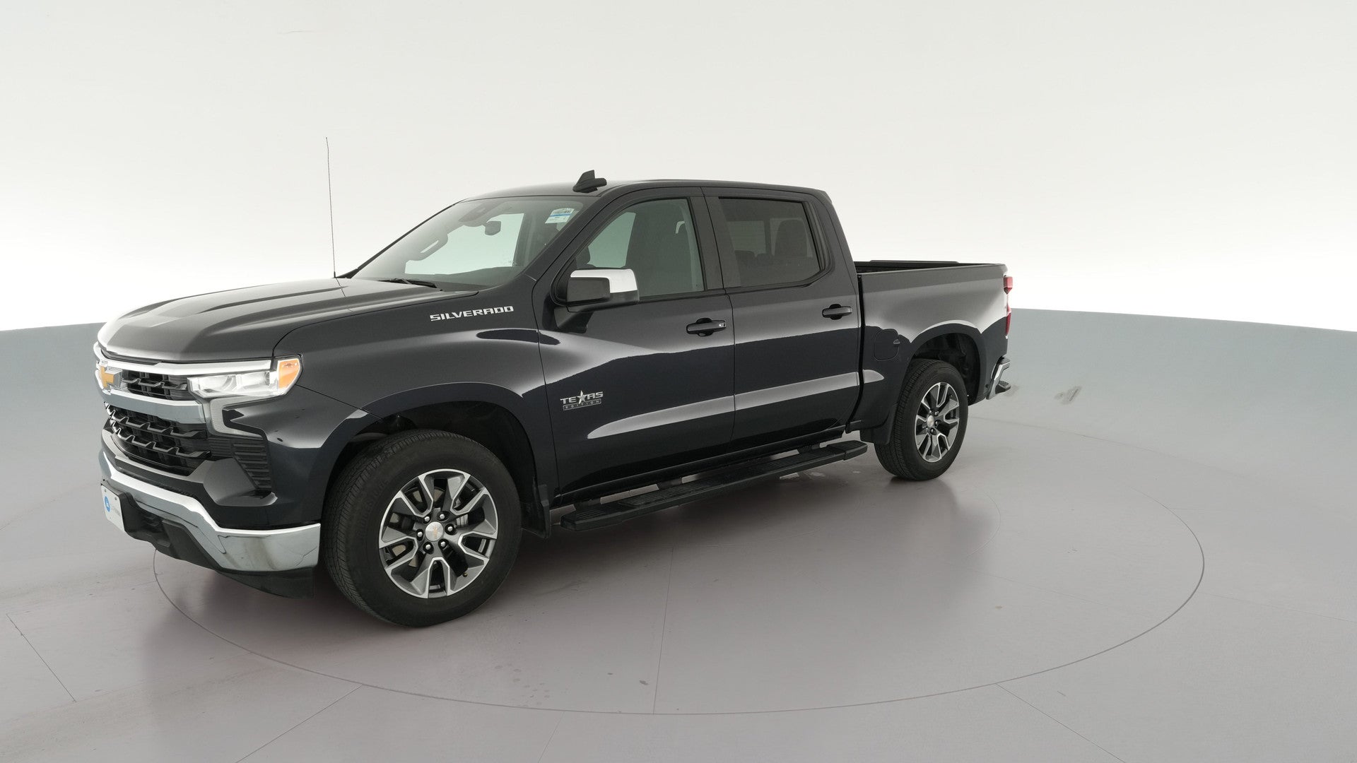 2023 Chevrolet Silverado 1500 Crew Cab vehicle photo
