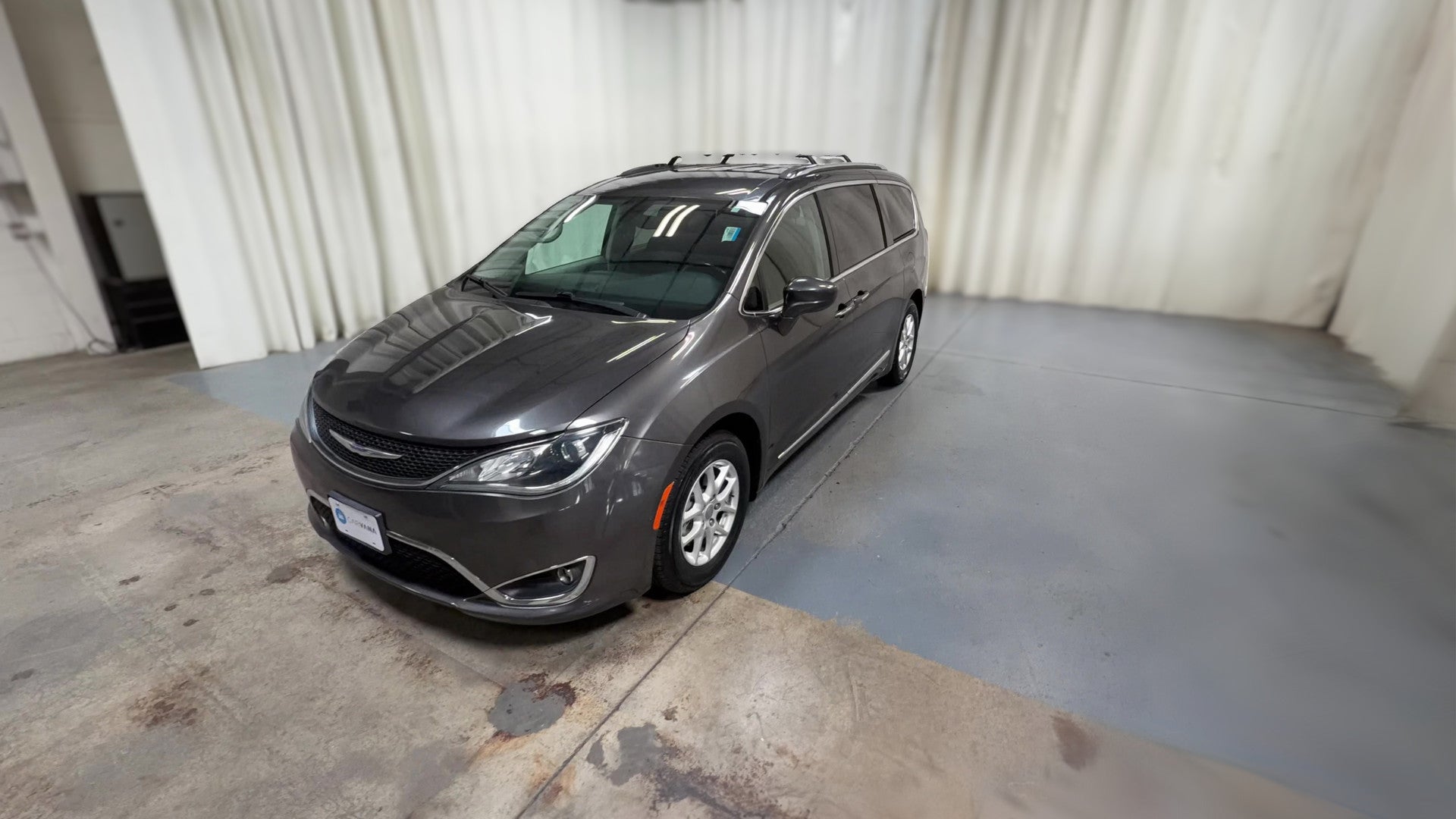 2020 Chrysler Pacifica vehicle photo