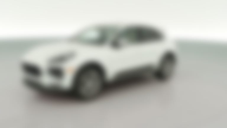 2021 Porsche Macan vehicle photo