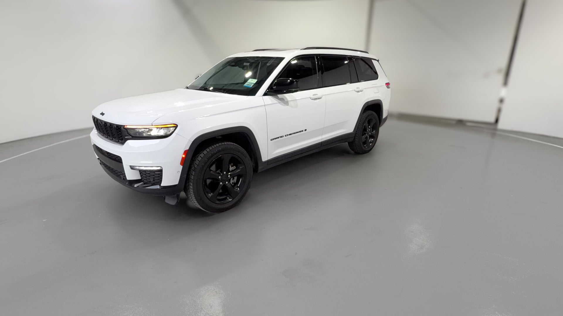 2022 Jeep Grand Cherokee L vehicle photo