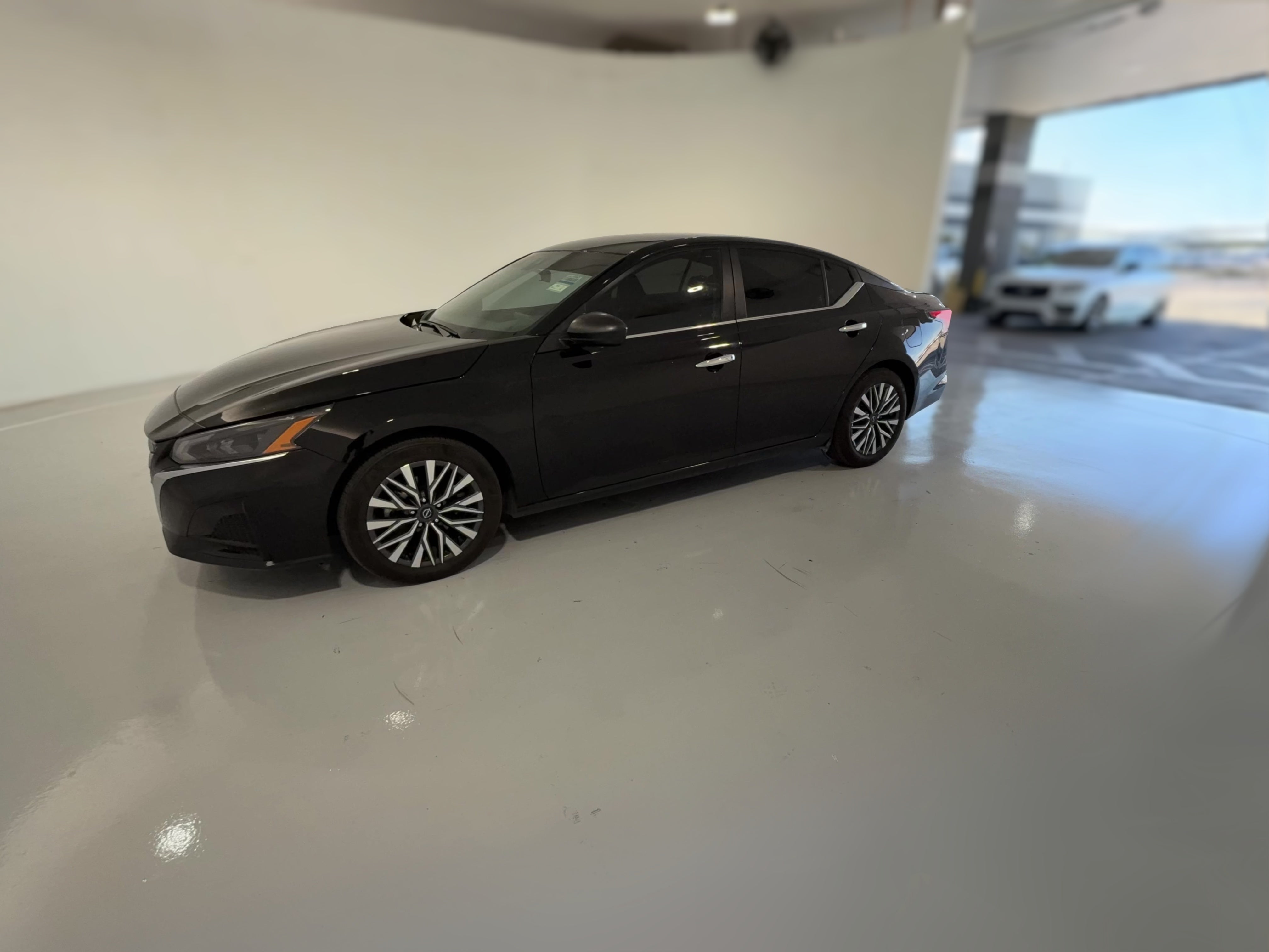 2025 Nissan Altima SV - Photo 25