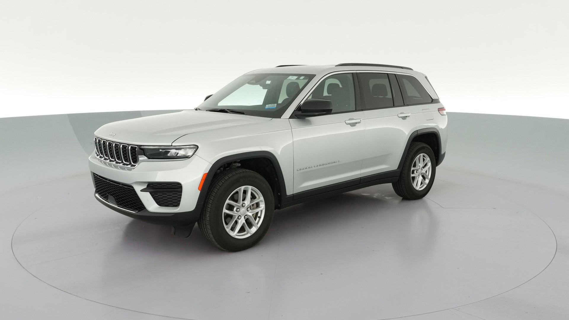 2025 Jeep Grand Cherokee vehicle photo