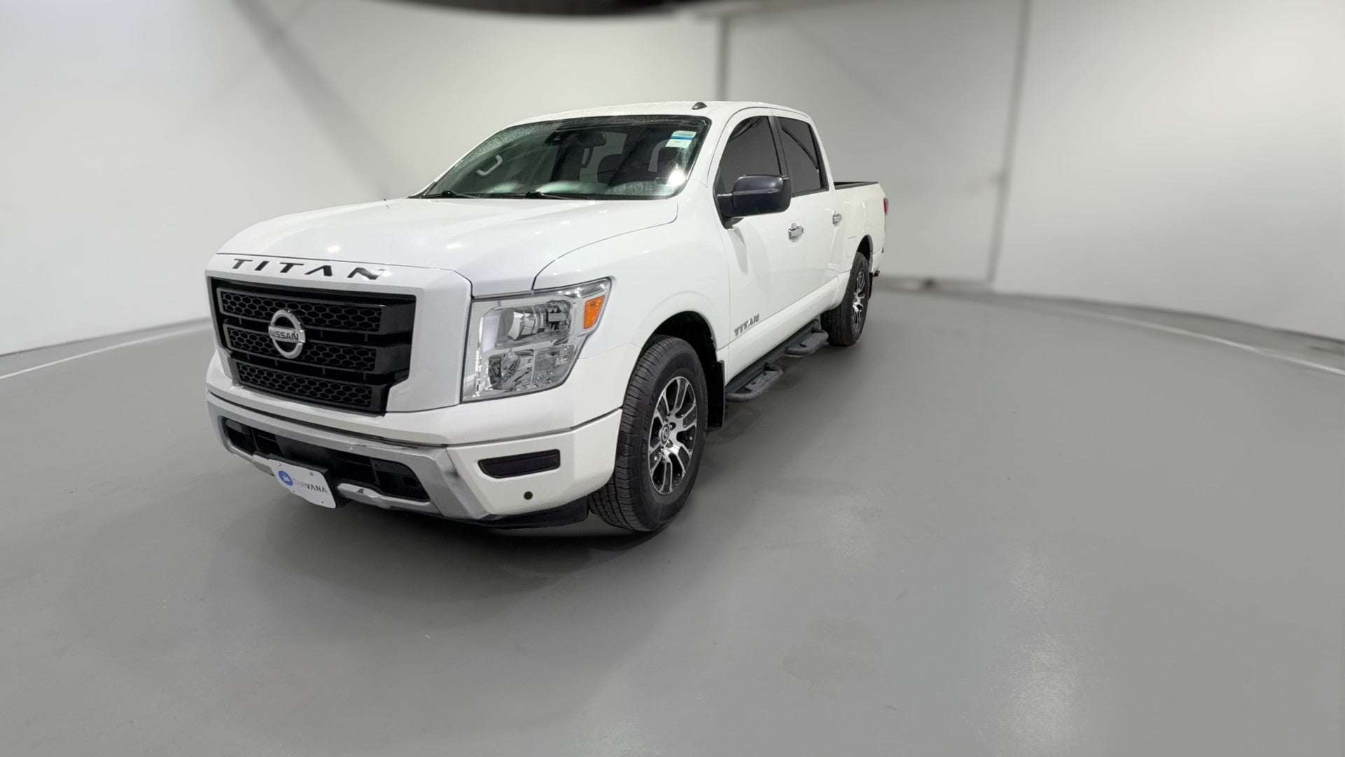 2021 Nissan Titan Crew Cab vehicle photo