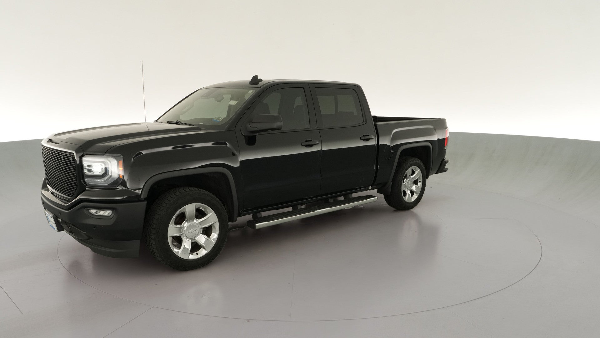 2018 GMC Sierra 1500 Crew Cab vehicle photo