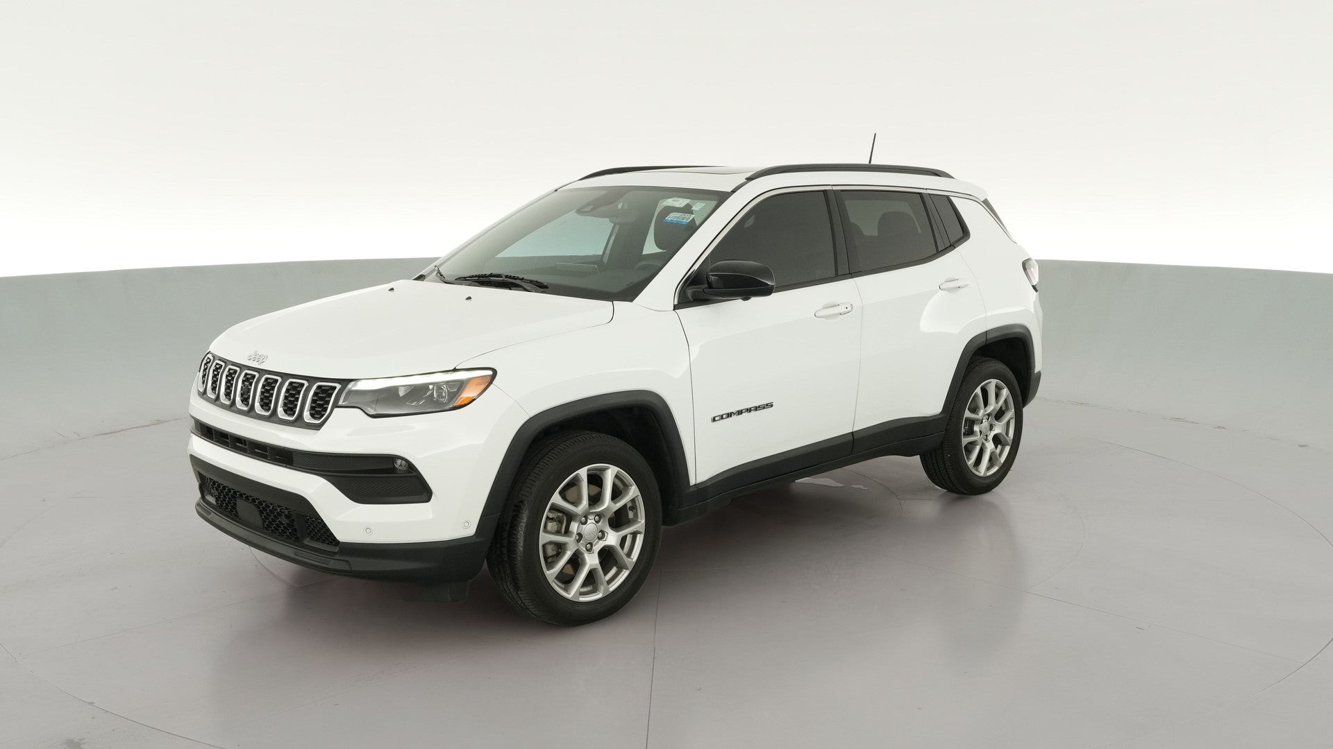 2024 Jeep Compass vehicle photo