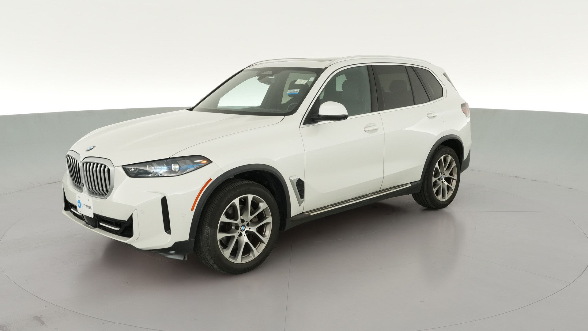 2024 BMW X5 vehicle photo