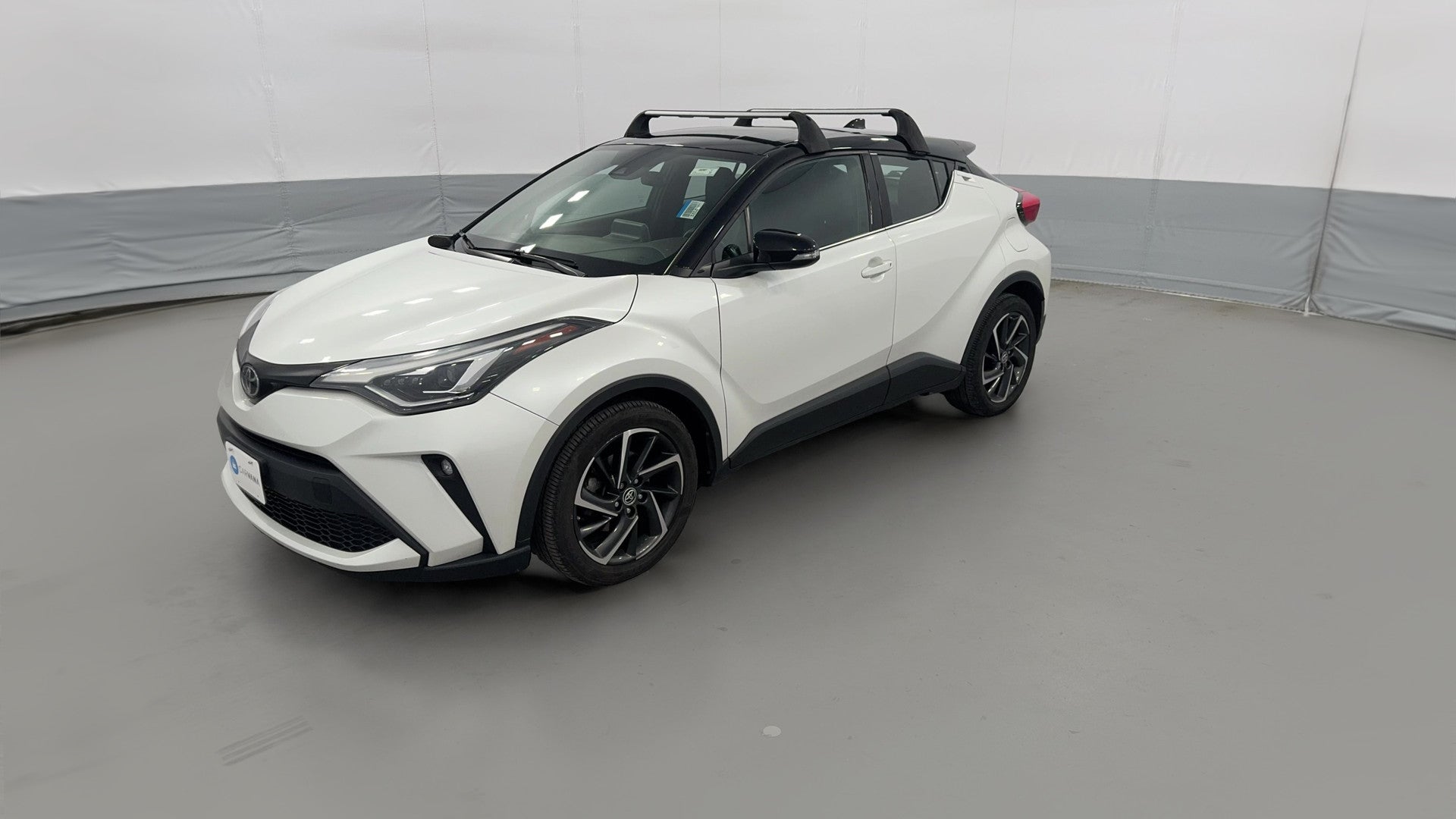 2022 Toyota C-HR vehicle photo