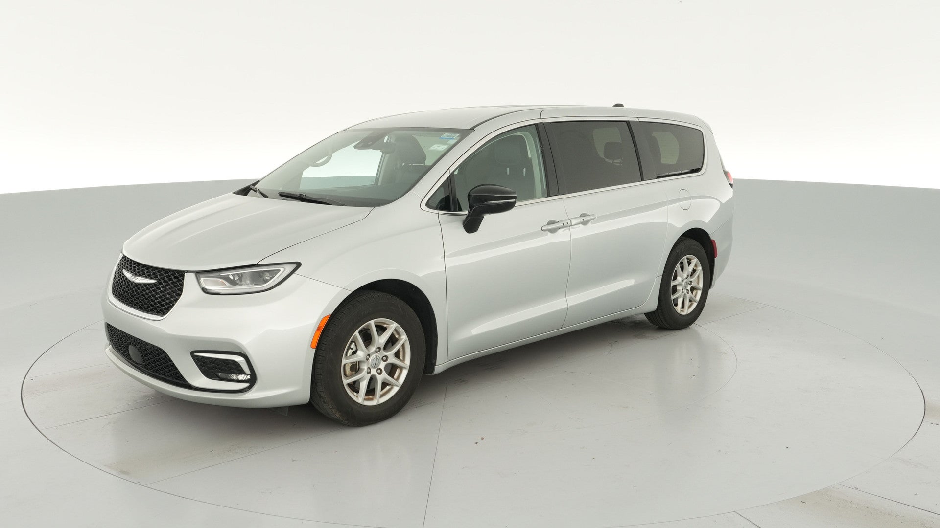 2024 Chrysler Pacifica vehicle photo