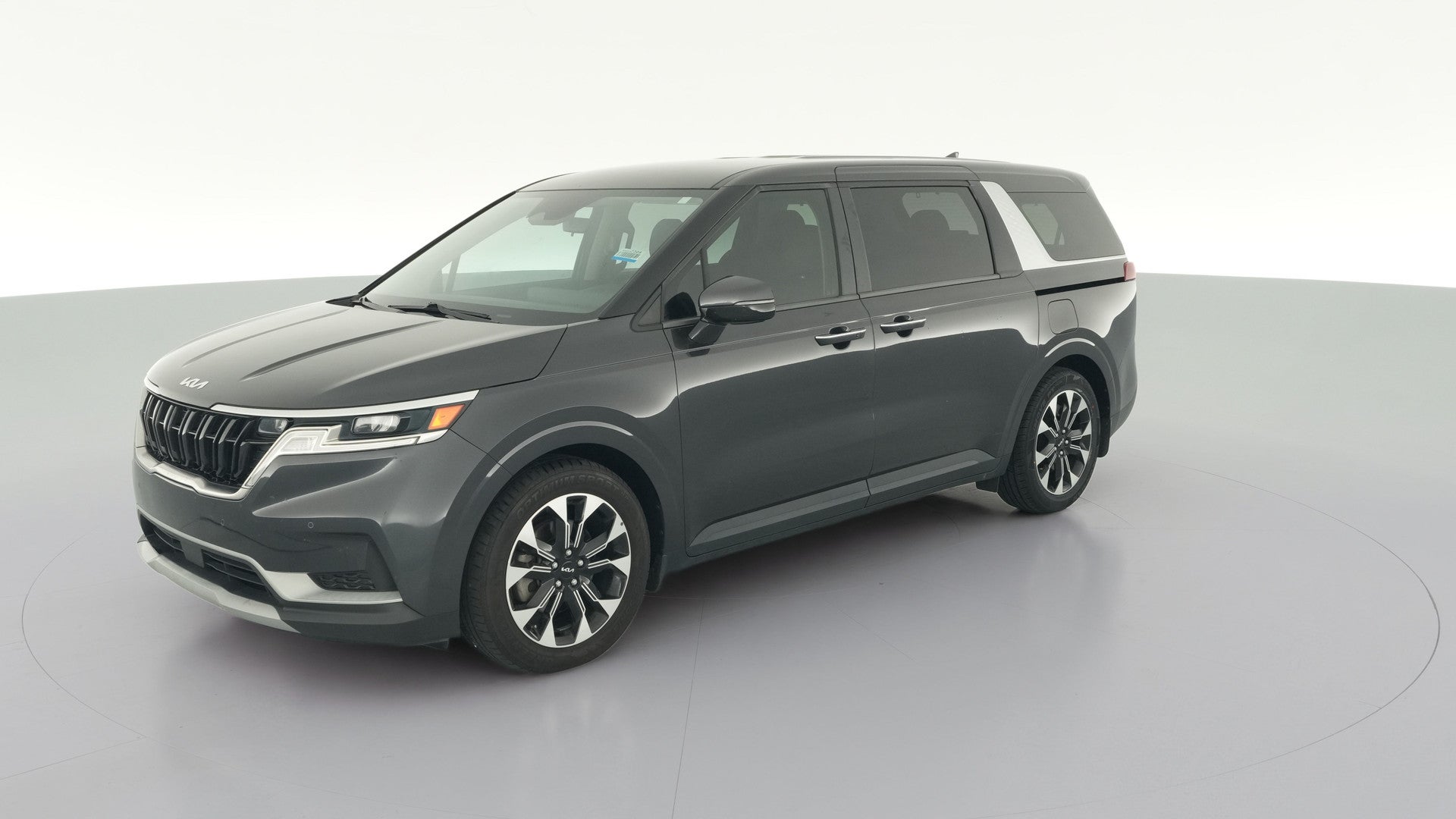 2024 Kia Carnival vehicle photo