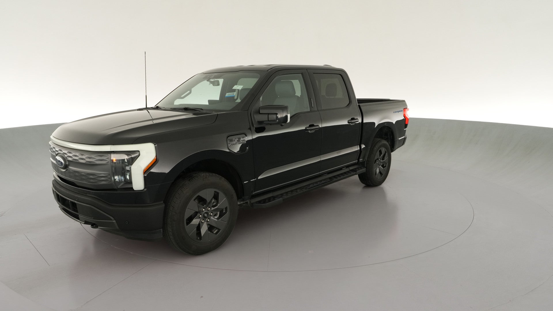 2022 Ford F150 Lightning vehicle photo