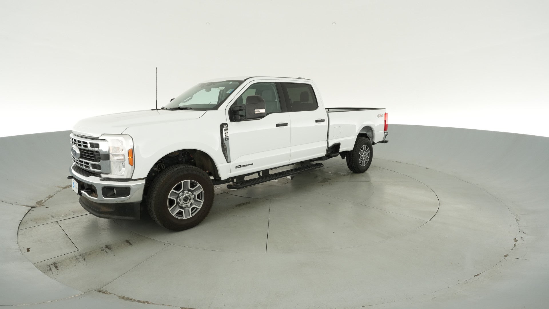 2025 Ford F250 Super Duty Crew Cab vehicle photo