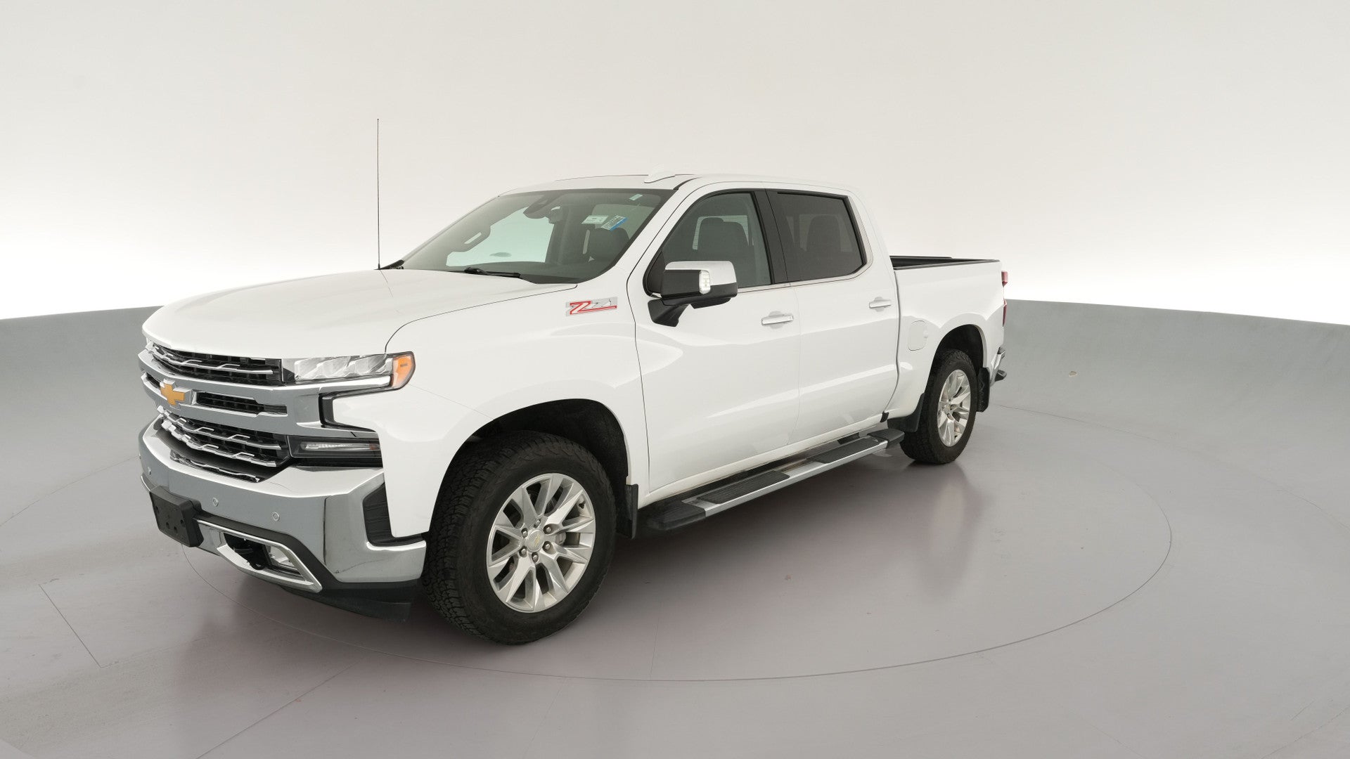 2019 Chevrolet Silverado 1500 Crew Cab vehicle photo