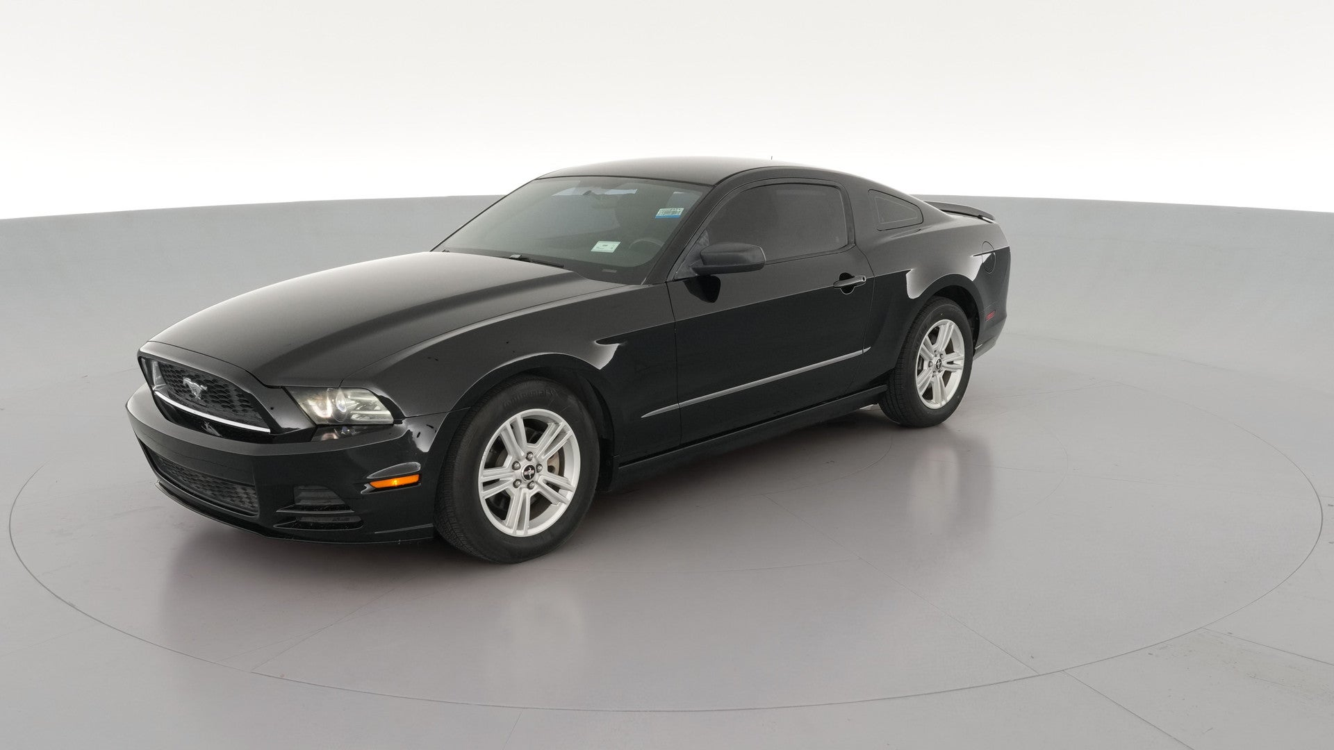 2013 Ford Mustang vehicle photo