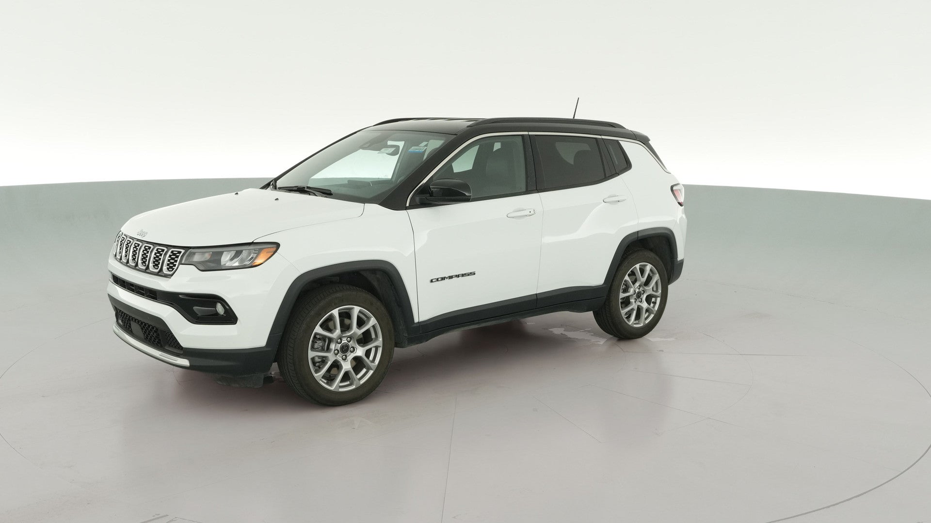 2025 Jeep Compass vehicle photo