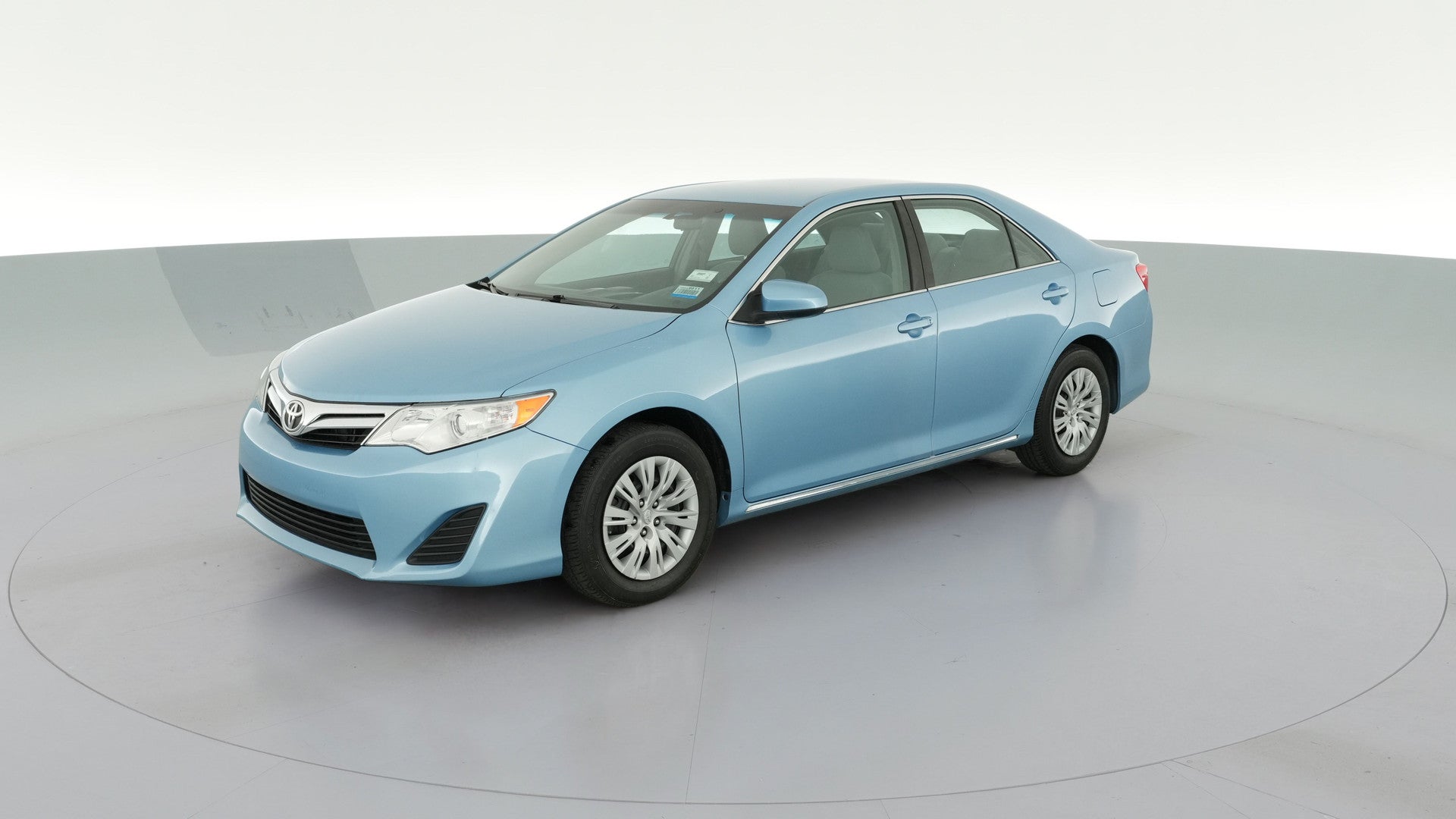 2012 Toyota Camry vehicle photo