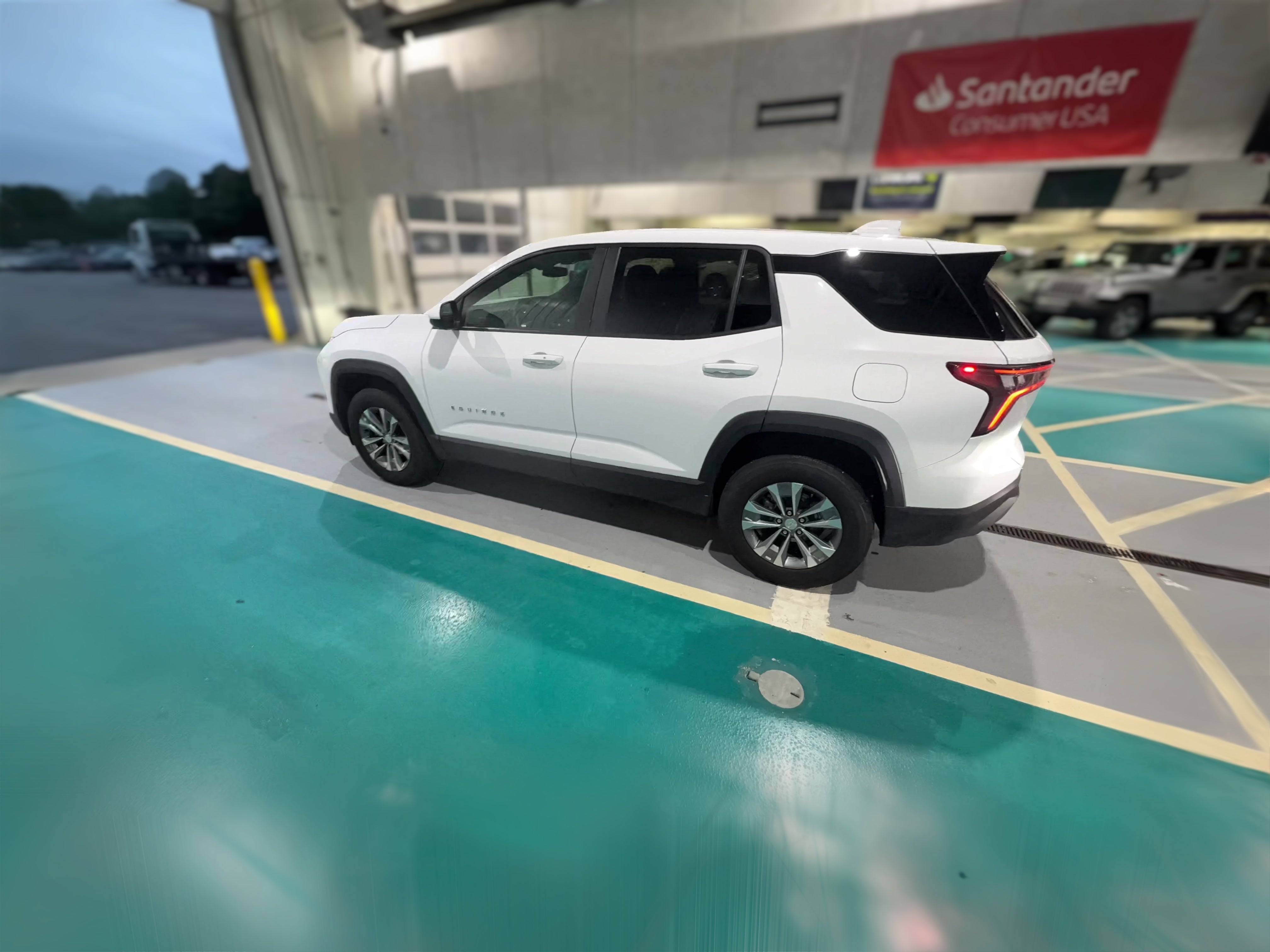 2025 Chevrolet Equinox LT - Photo 31