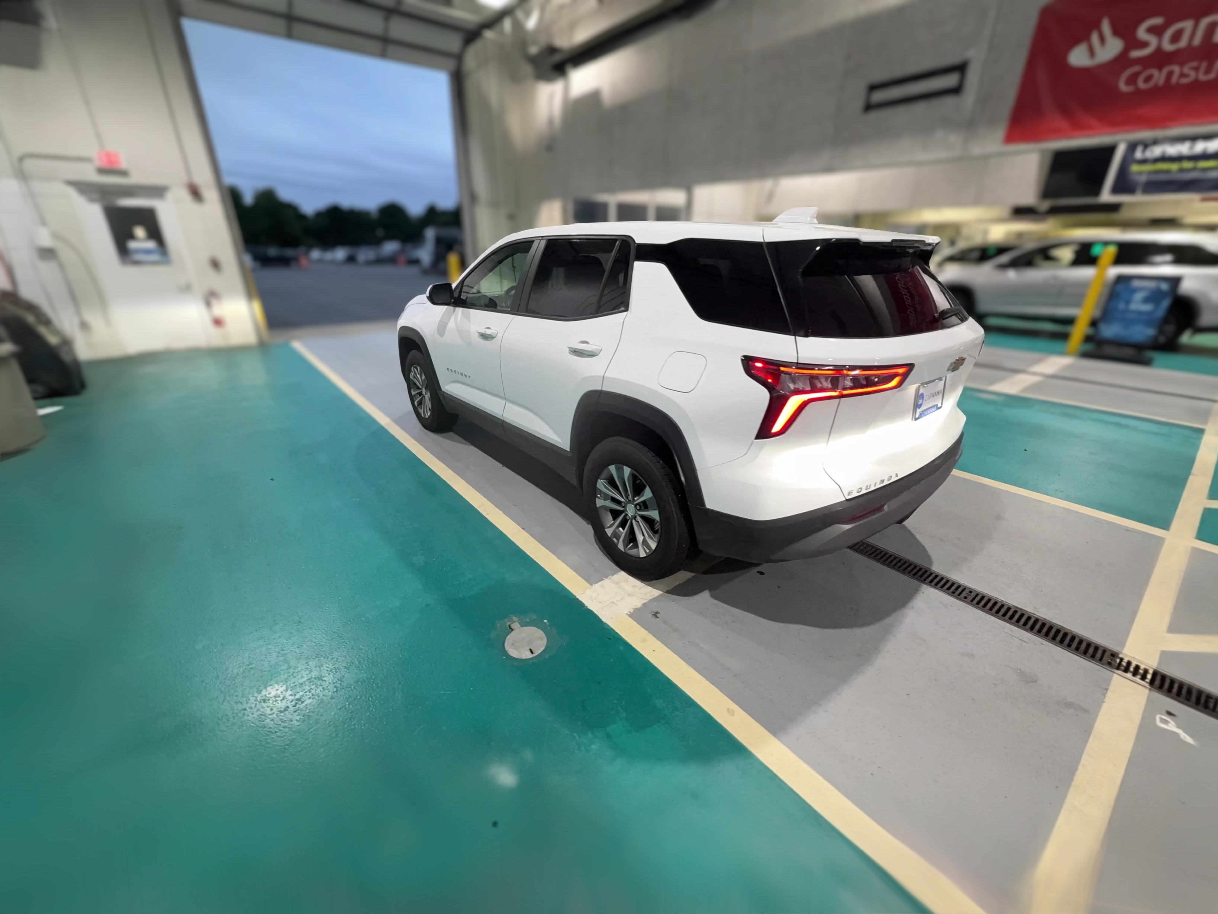 2025 Chevrolet Equinox LT - Photo 32