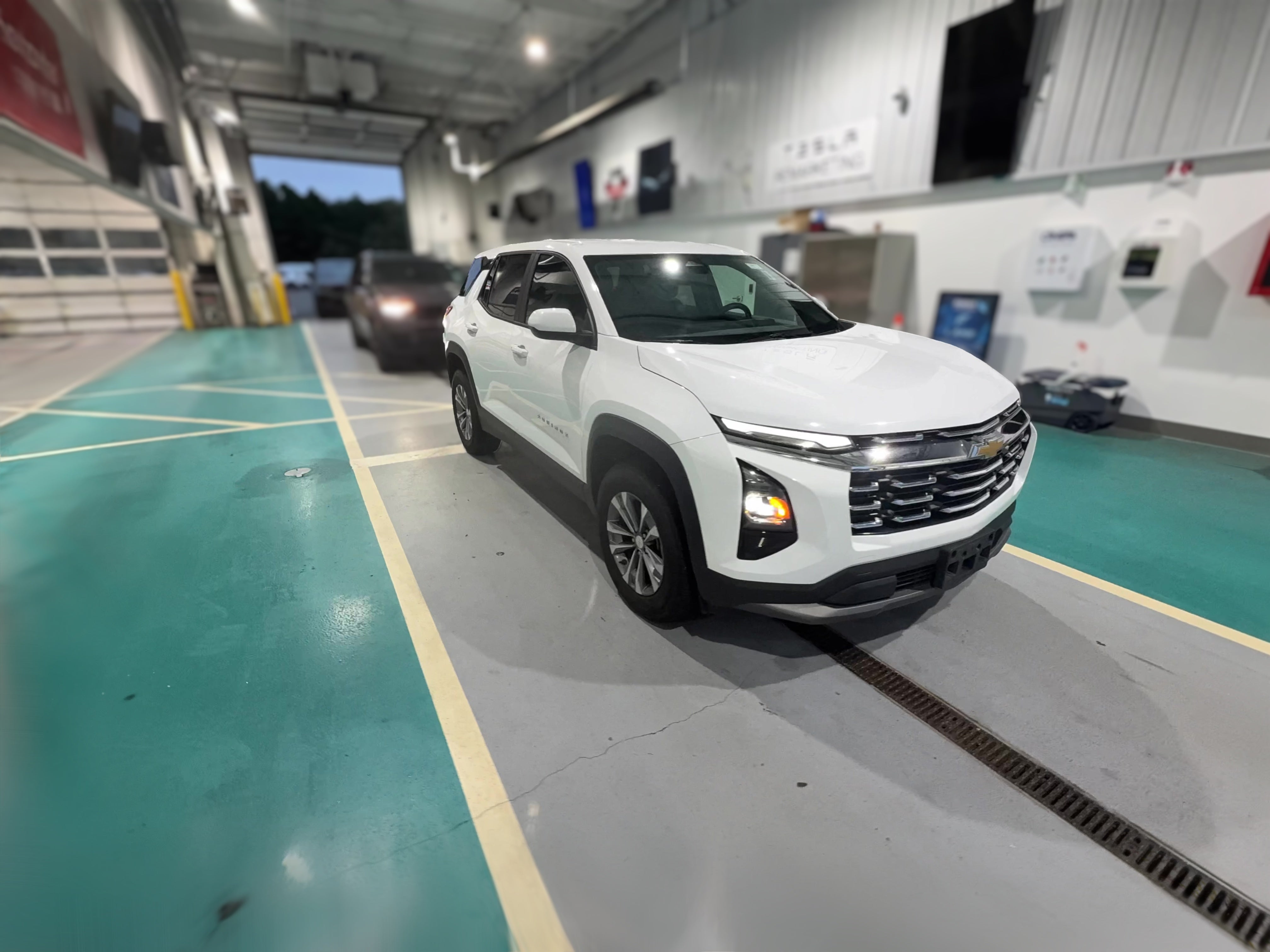 2025 Chevrolet Equinox LT - Photo 40