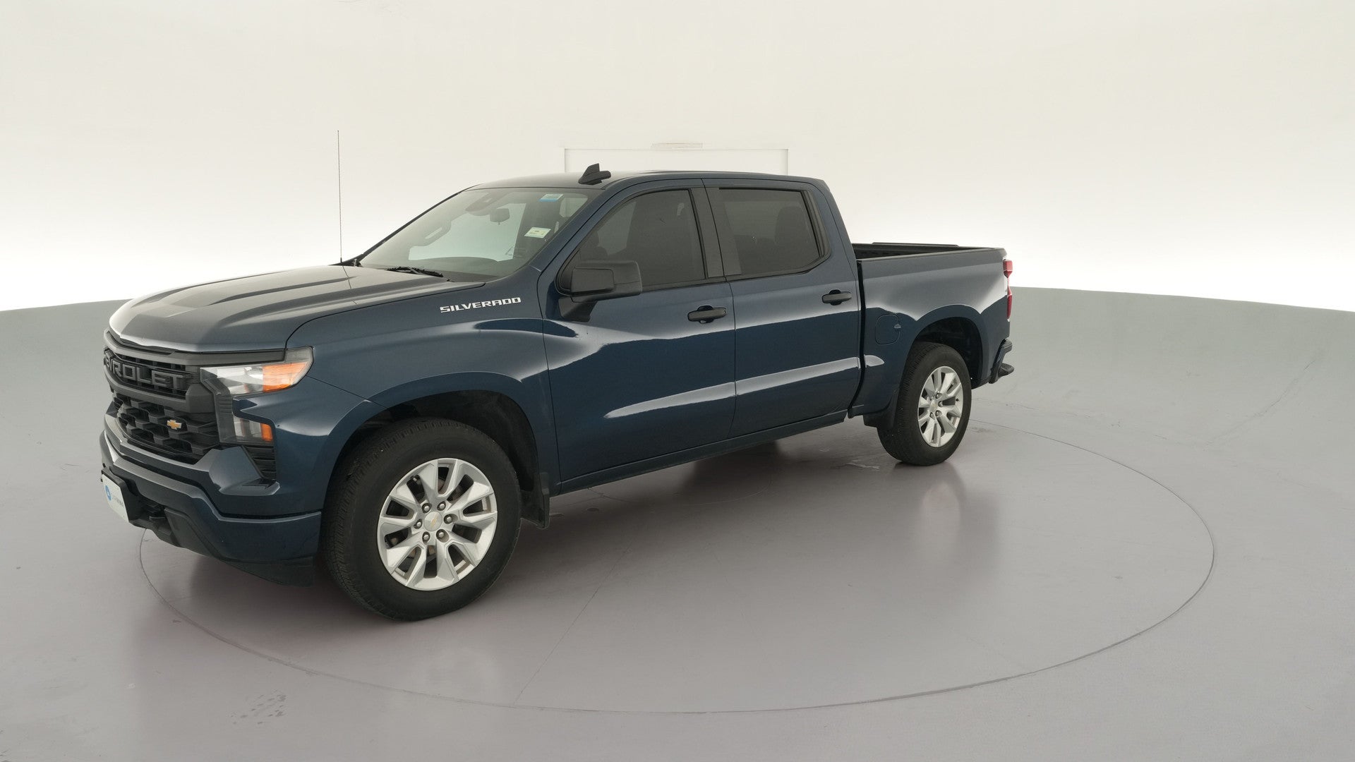 2022 Chevrolet Silverado 1500 Crew Cab vehicle photo