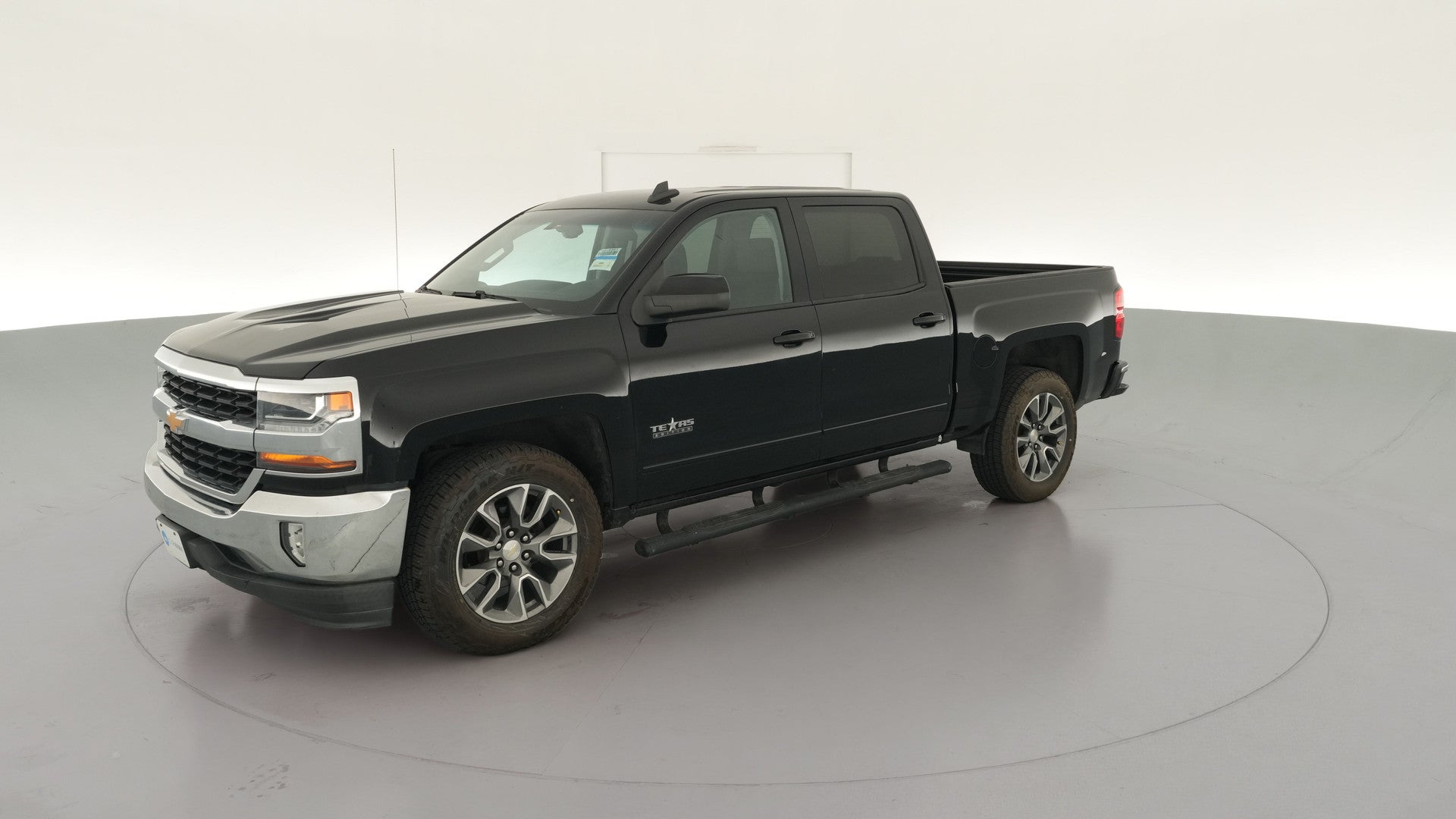 2017 Chevrolet Silverado 1500 Crew Cab vehicle photo