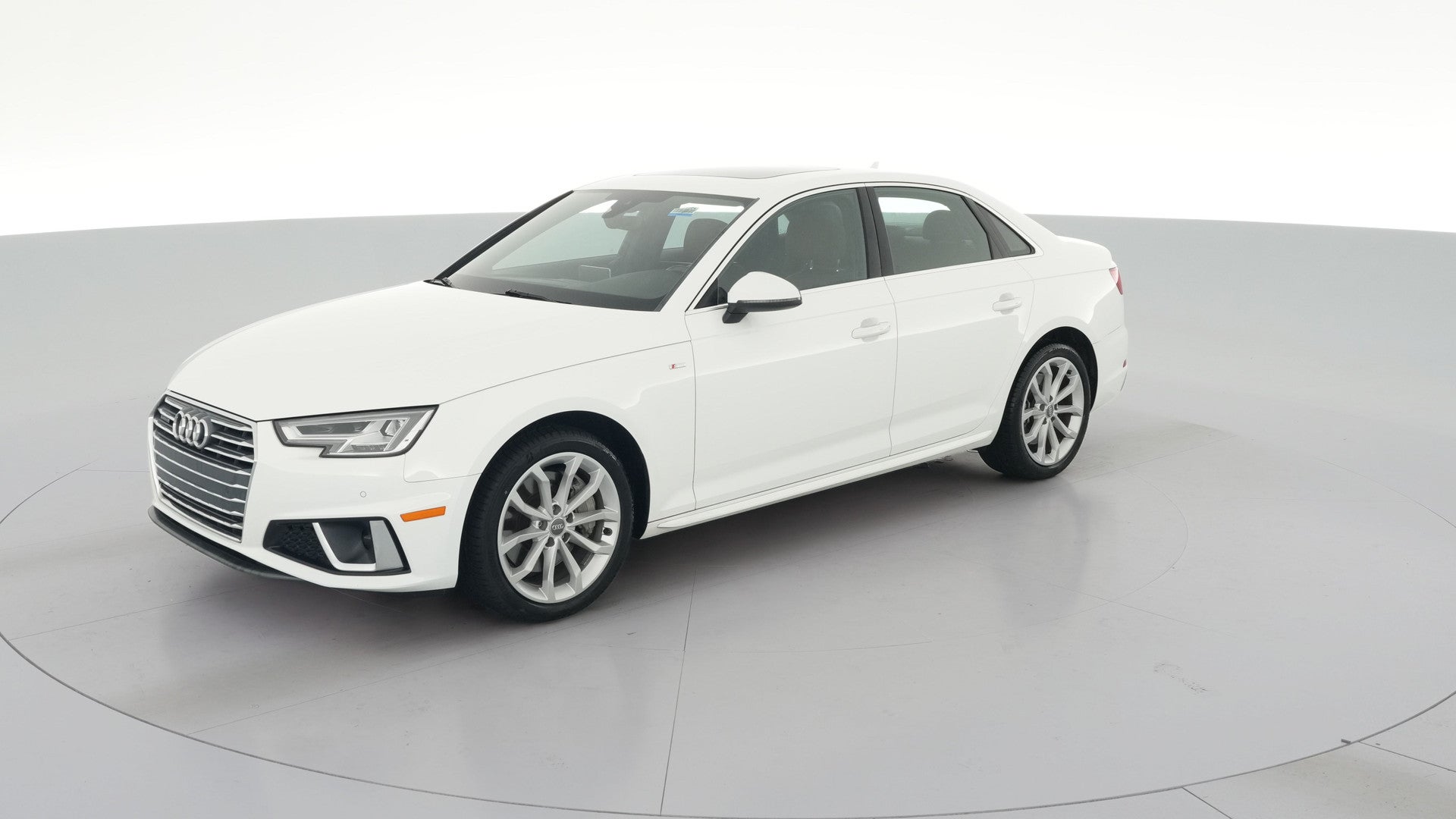 2019 Audi A4 vehicle photo