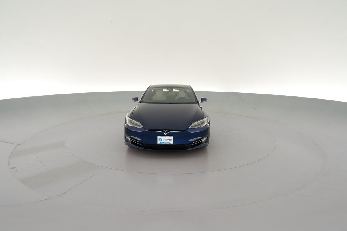 2020 Tesla Model S Long Range in Deep Blue Metallic — 360° view 1