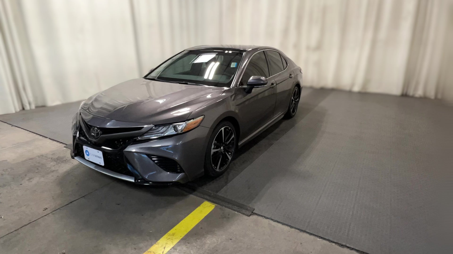2018 Toyota Camry vehicle photo
