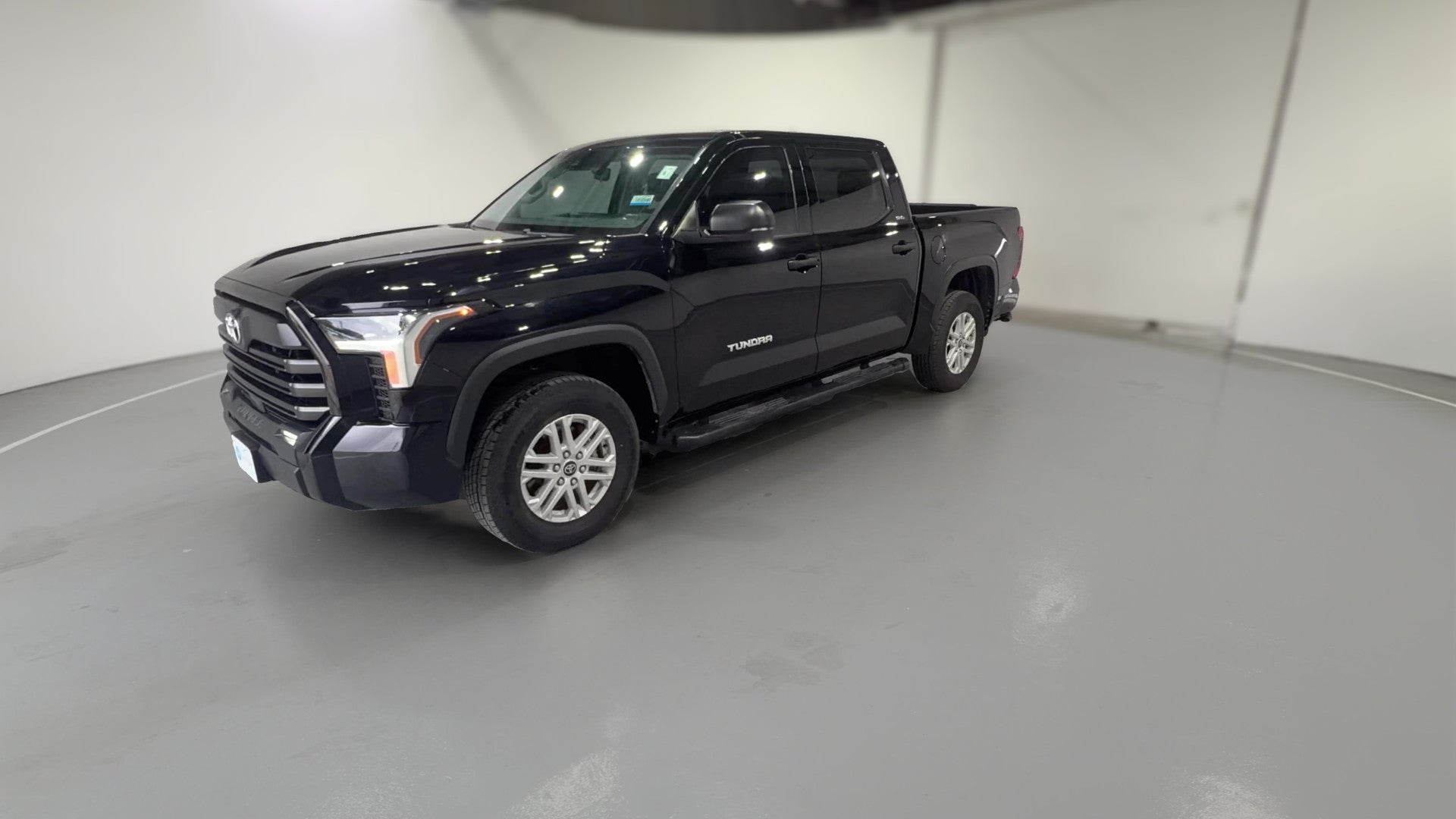 2023 Toyota Tundra CrewMax vehicle photo