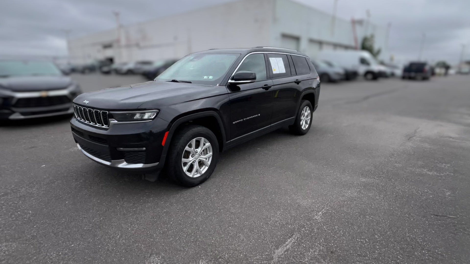 2023 Jeep Grand Cherokee L vehicle photo