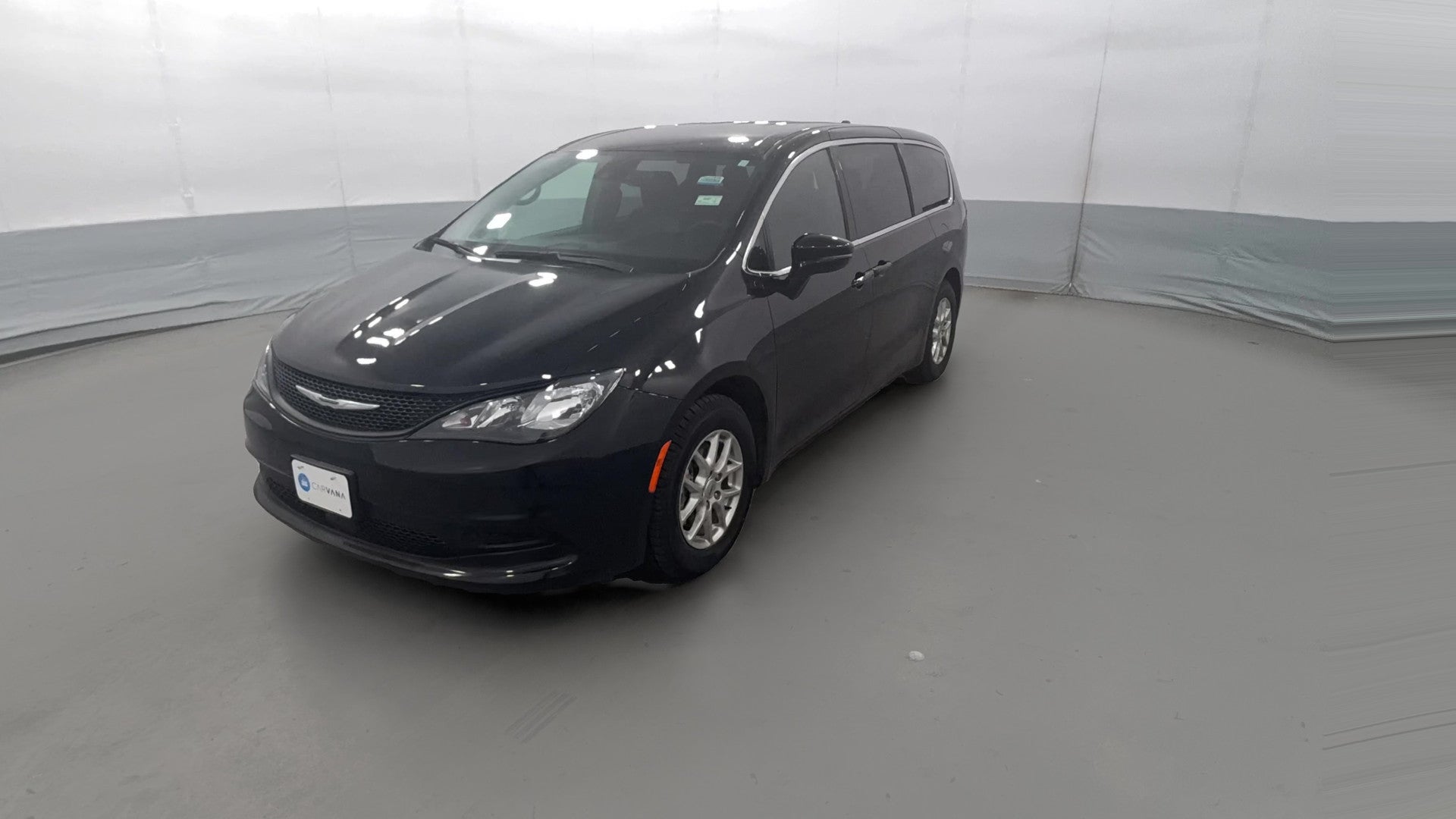 2025 Chrysler Voyager vehicle photo