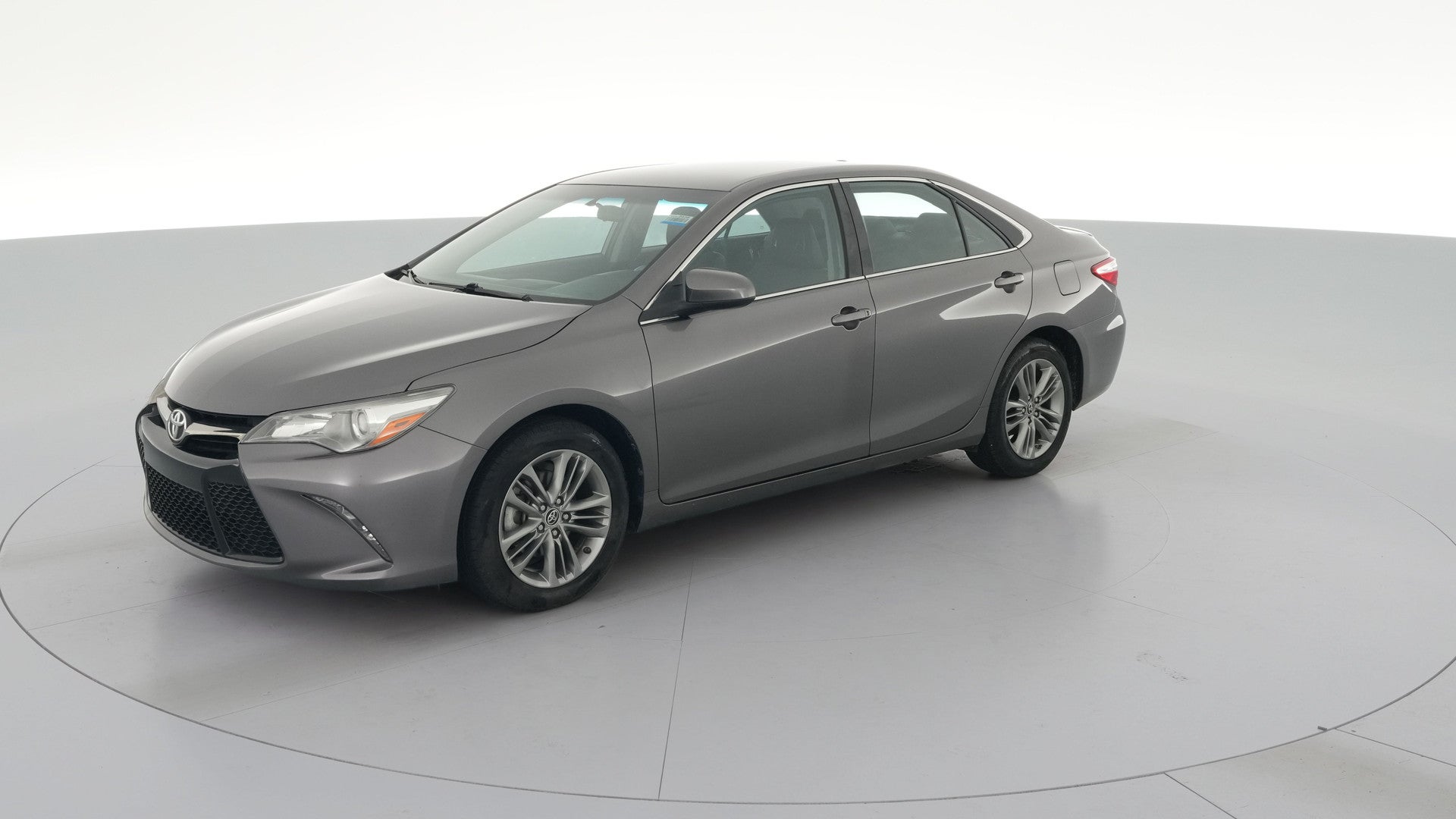 2016 Toyota Camry vehicle photo