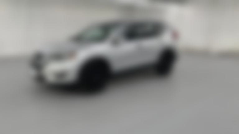 2017 Nissan Rogue vehicle photo