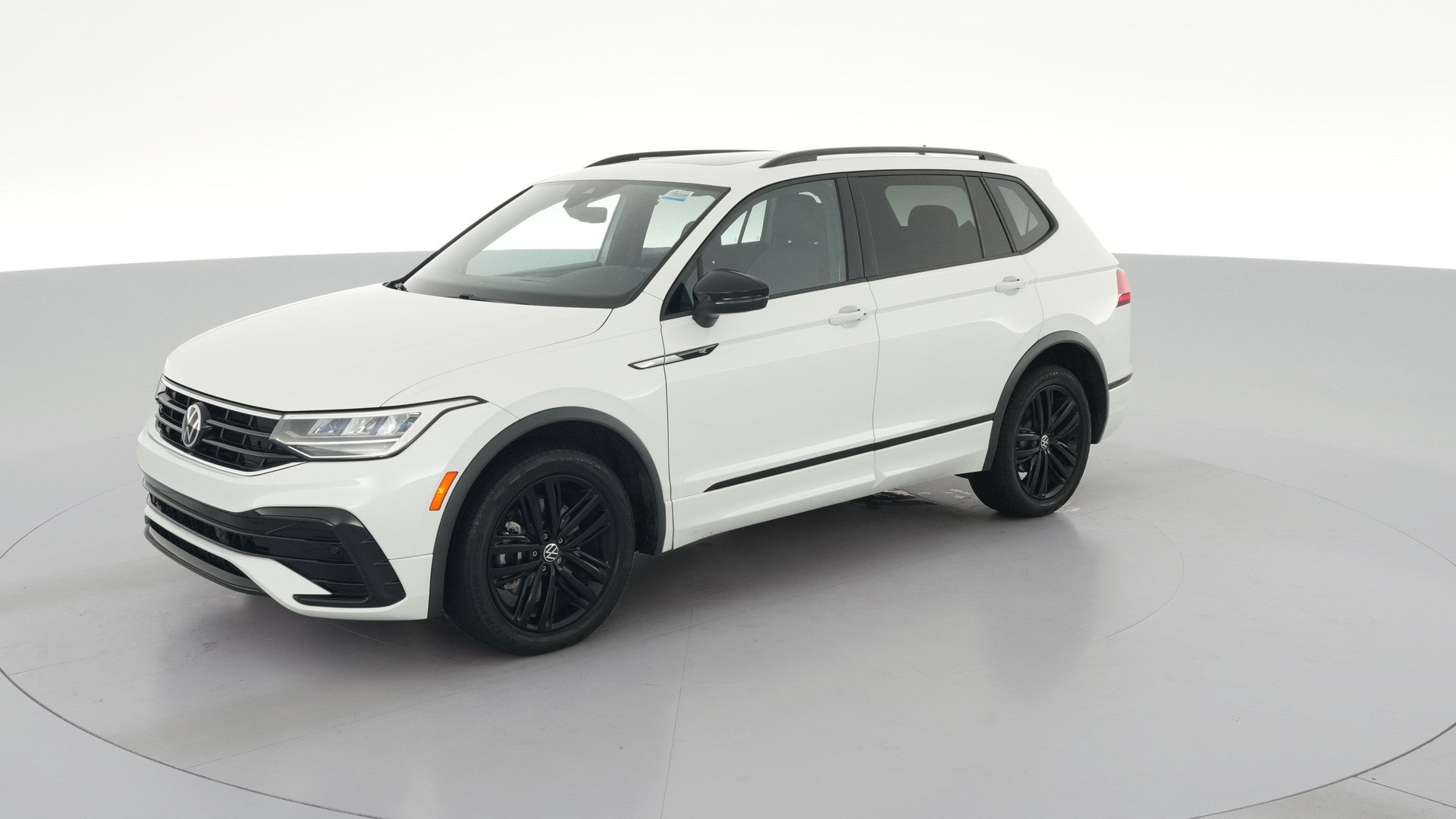 2022 Volkswagen Tiguan vehicle photo