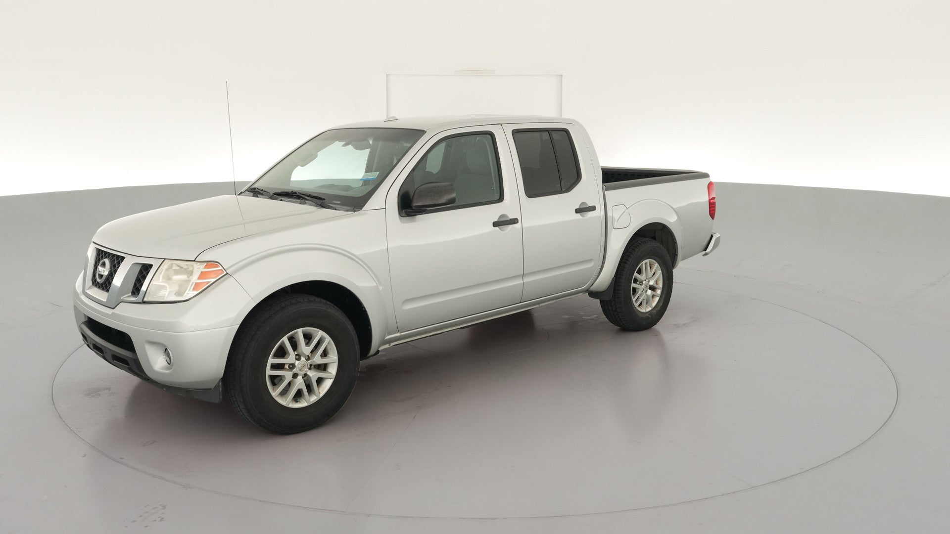 2017 Nissan Frontier Crew Cab vehicle photo