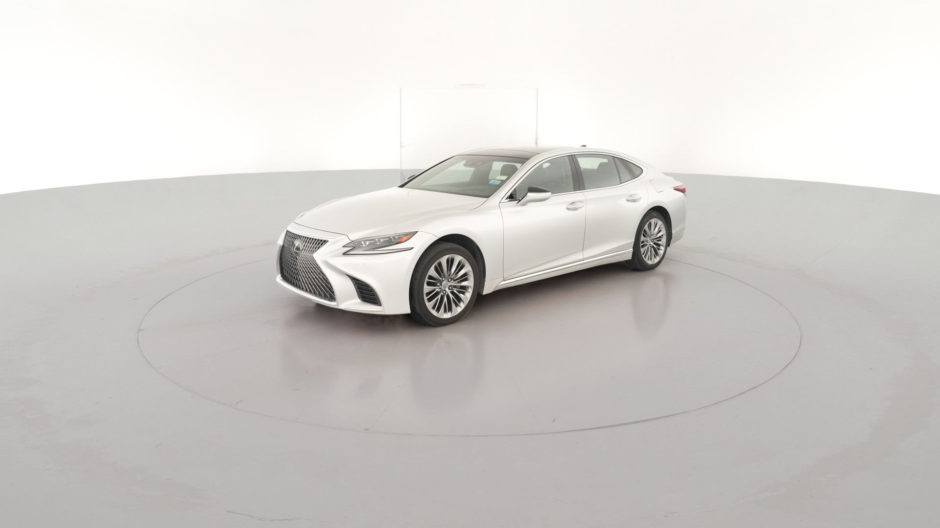 2018 Lexus LS vehicle photo