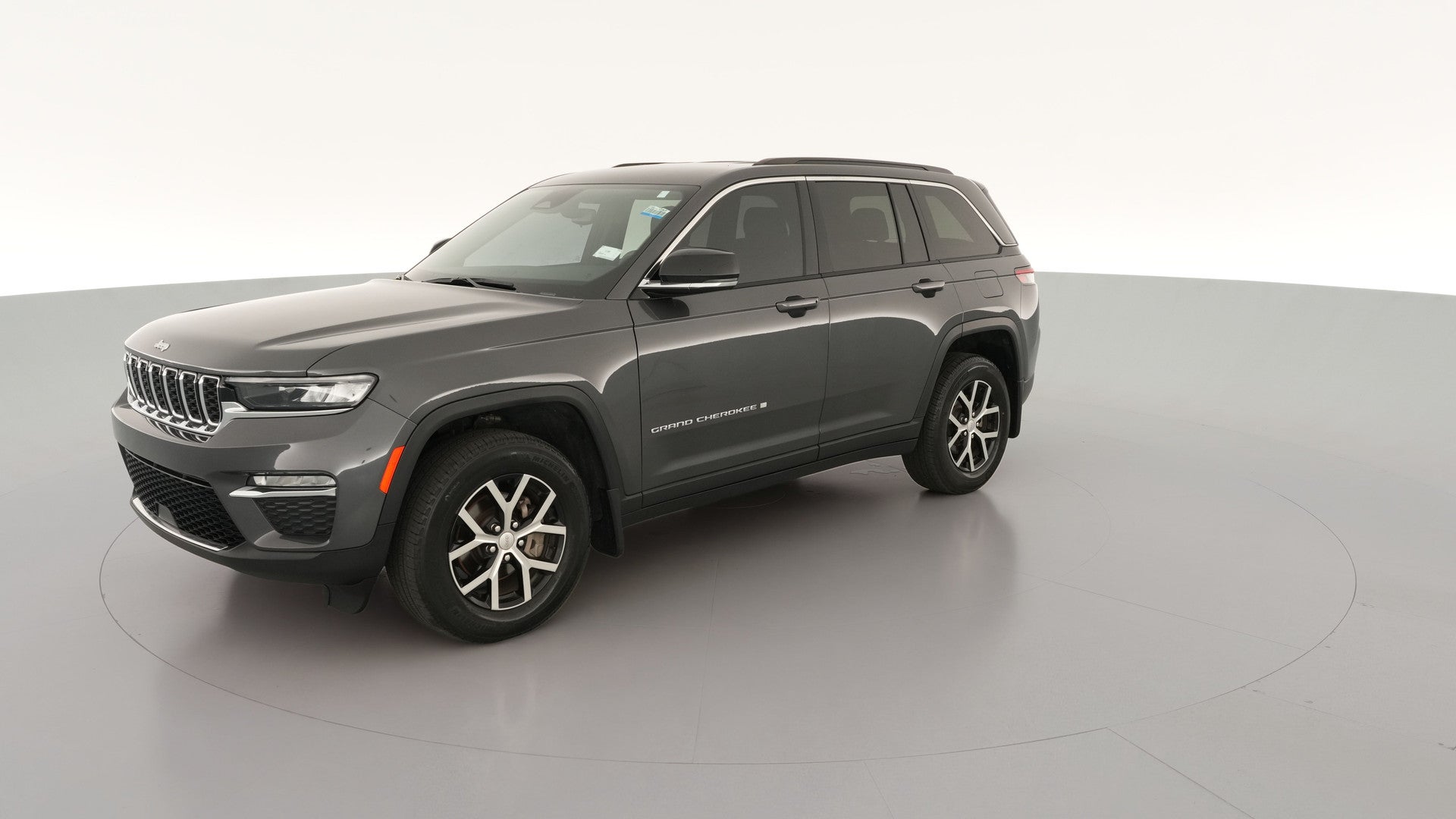 2024 Jeep Grand Cherokee vehicle photo