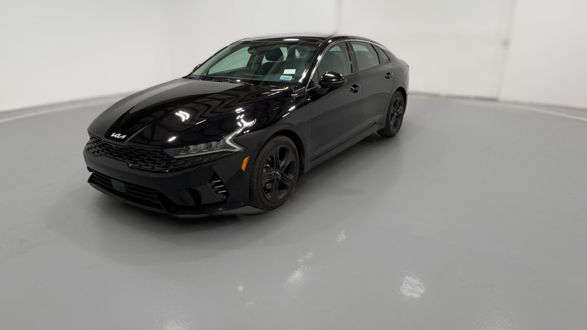 2022 Kia K5 vehicle photo