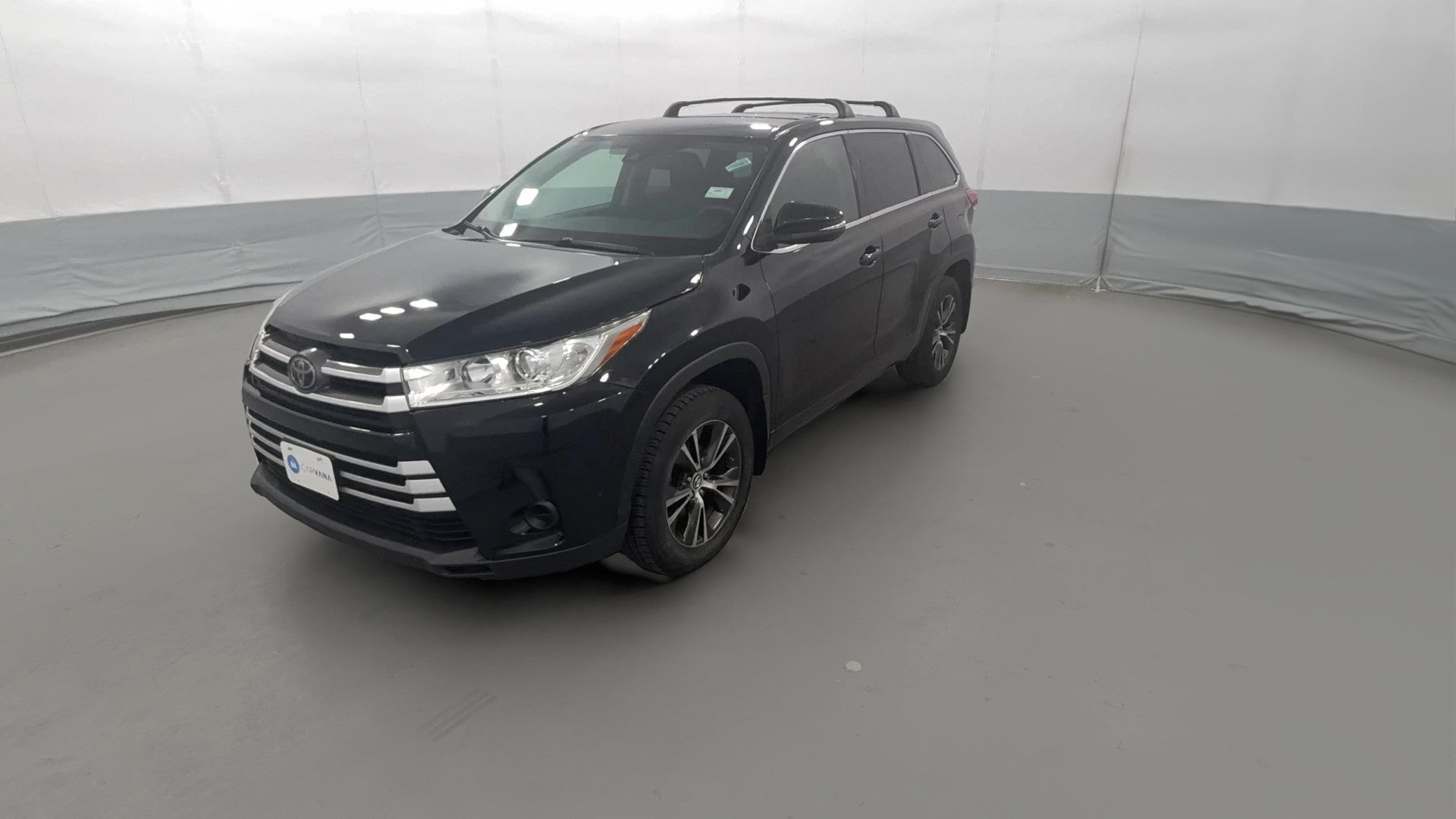 2017 Toyota Highlander vehicle photo