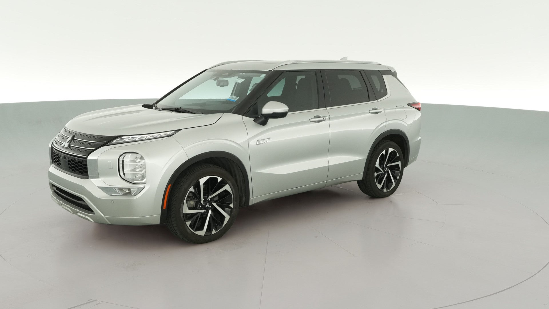 2023 Mitsubishi Outlander PHEV vehicle photo