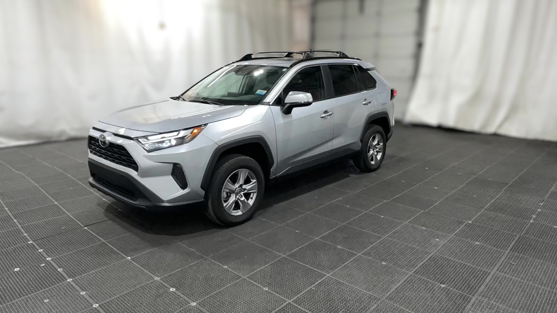 2025 Toyota RAV4 vehicle photo