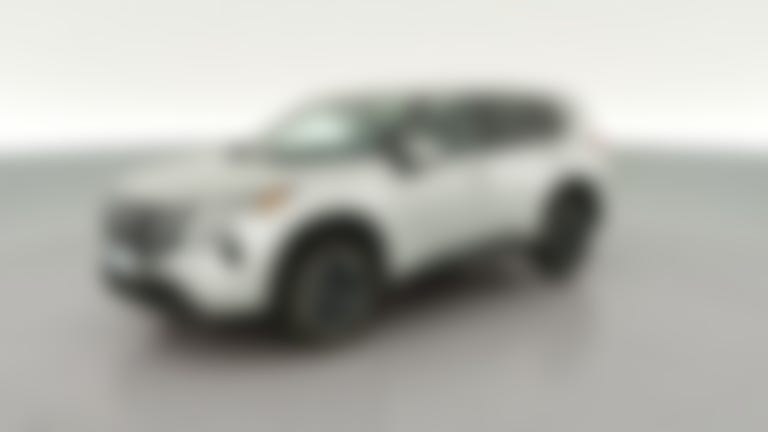 2025 Nissan Rogue vehicle photo