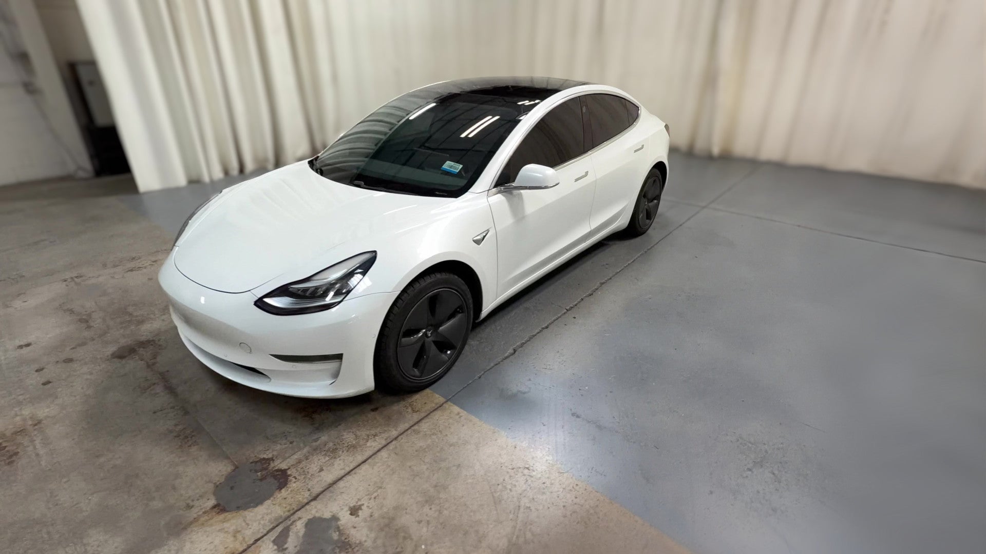 2020 Tesla Model 3 vehicle photo