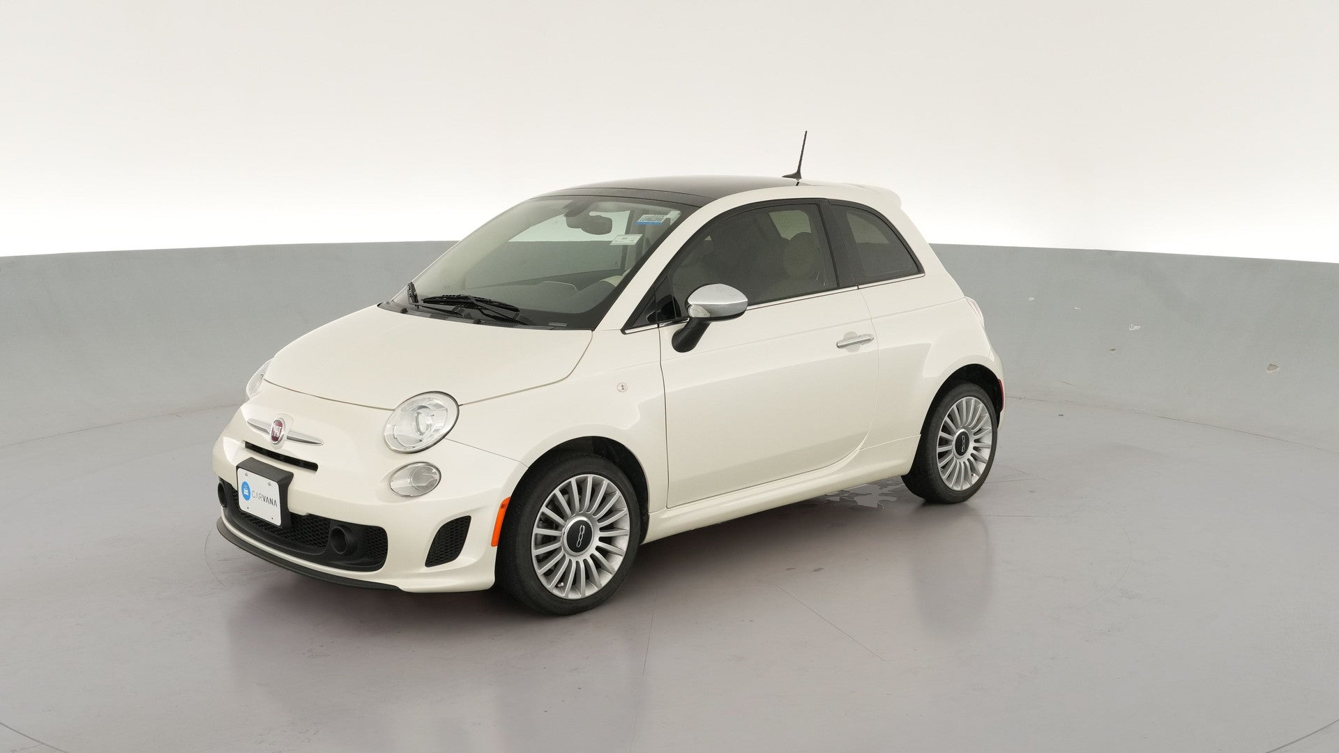 2019 FIAT 500 vehicle photo
