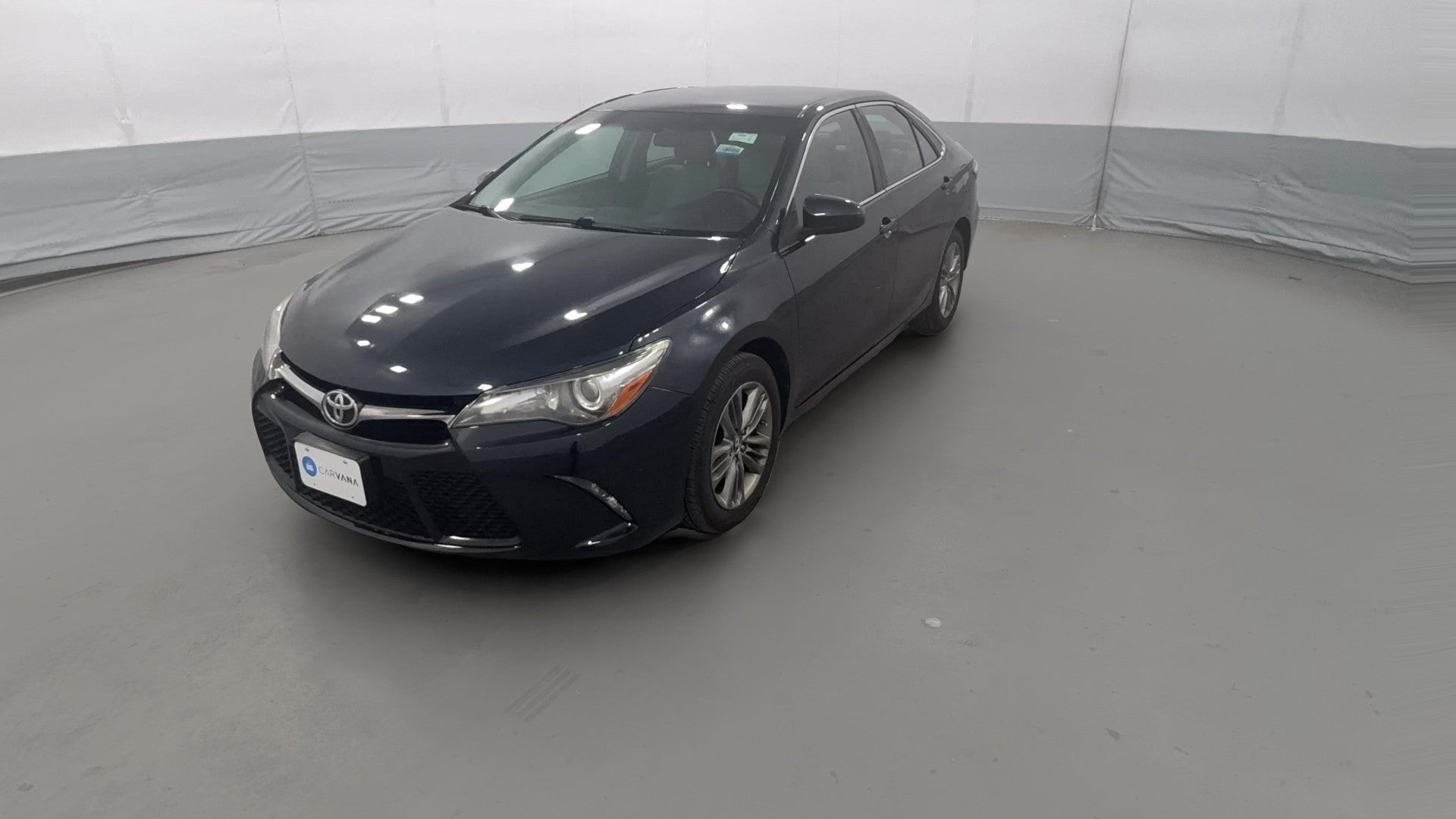 2016 Toyota Camry vehicle photo