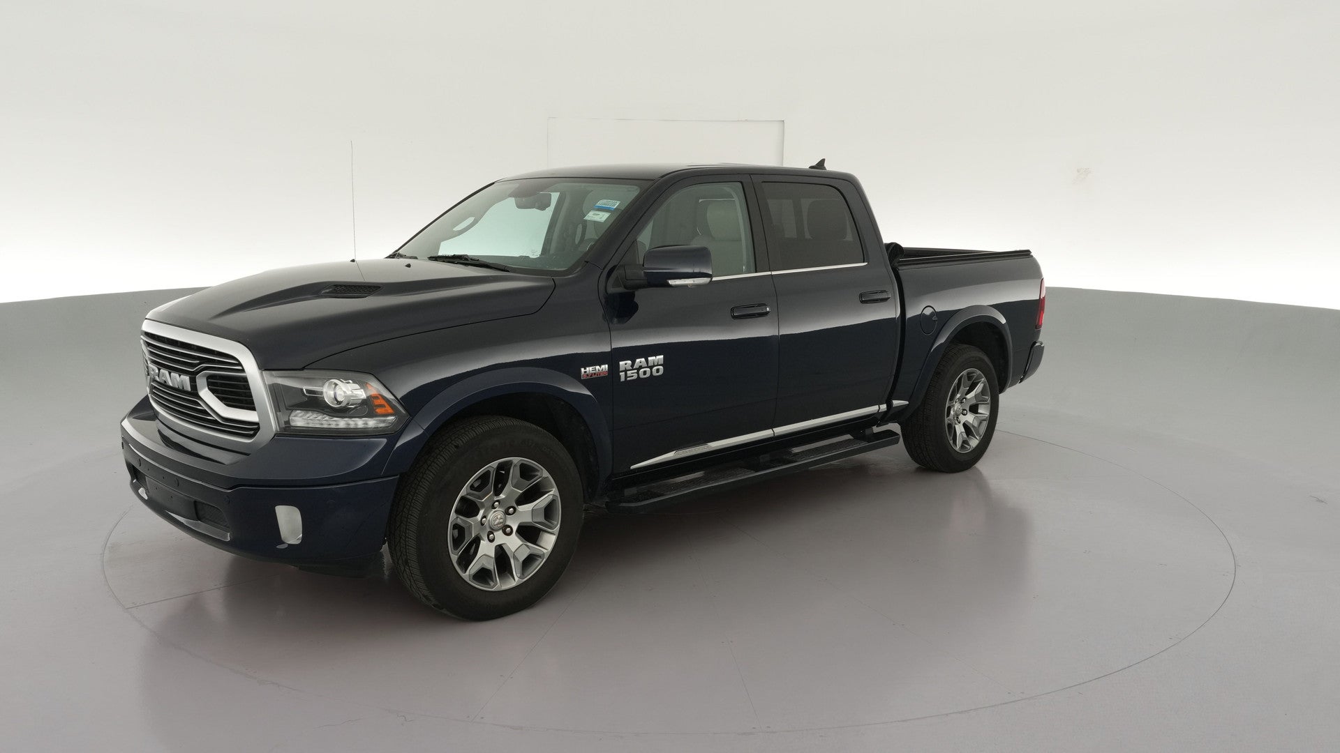 2018 Ram 1500 Crew Cab vehicle photo